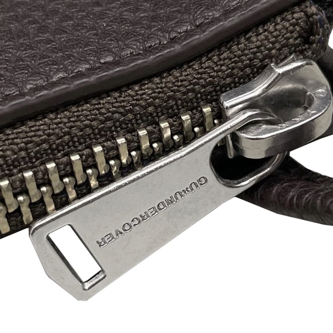 언더커버 (Undercover) 상품이미지4