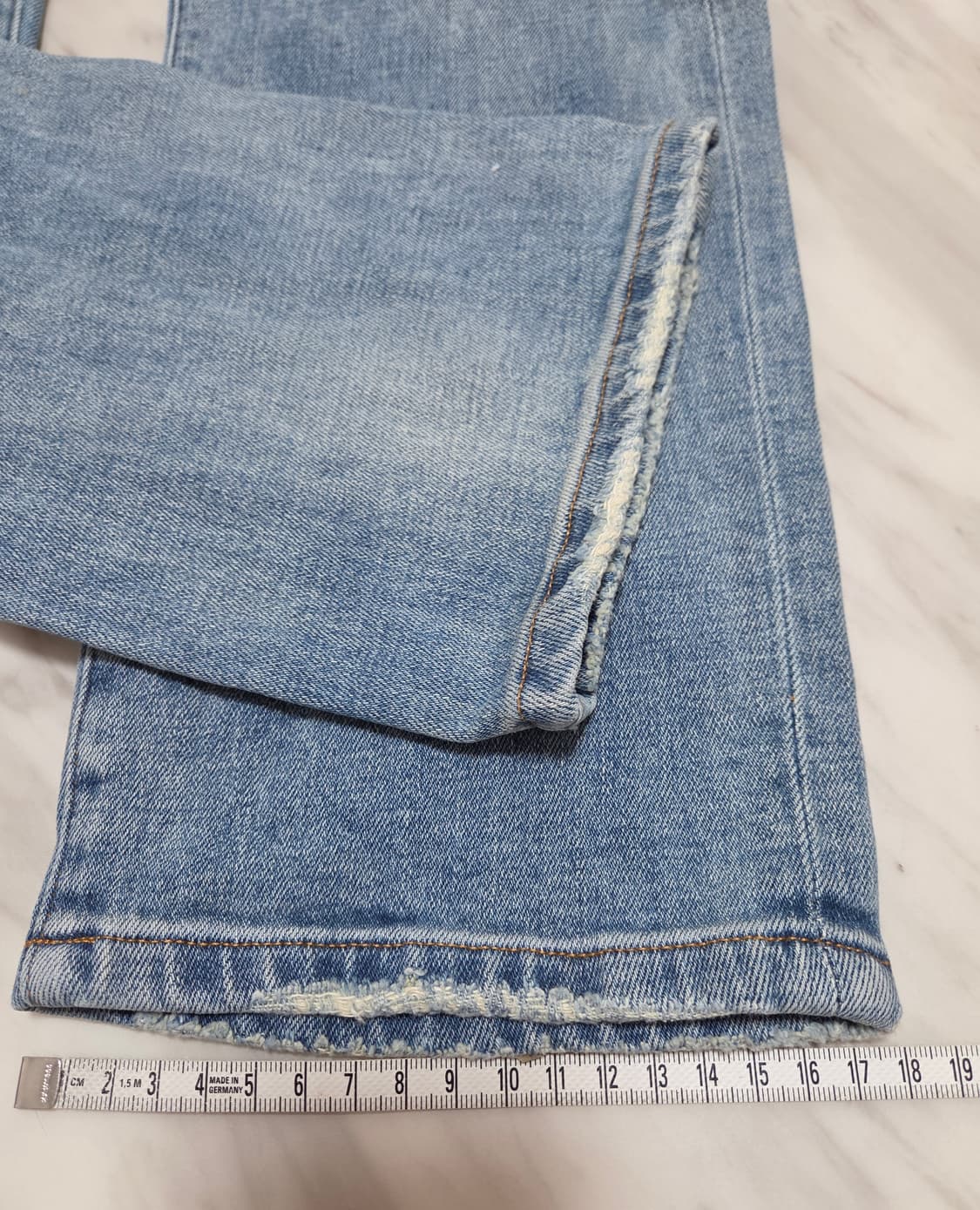 생로랑 디스트로이드 데님팬츠  상품이미지7