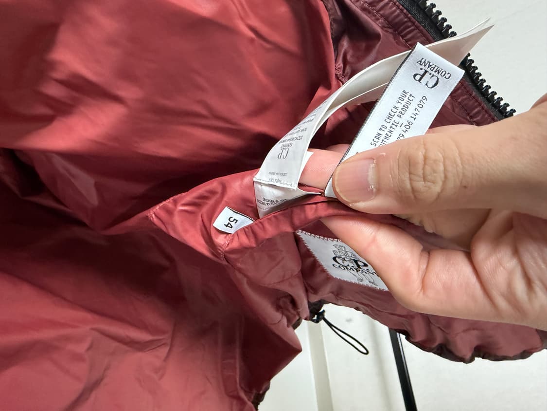 [XXL(54size)] CP컴퍼니 디디쉘 DD쉘 논 후드 패딩 버건디 상품이미지3