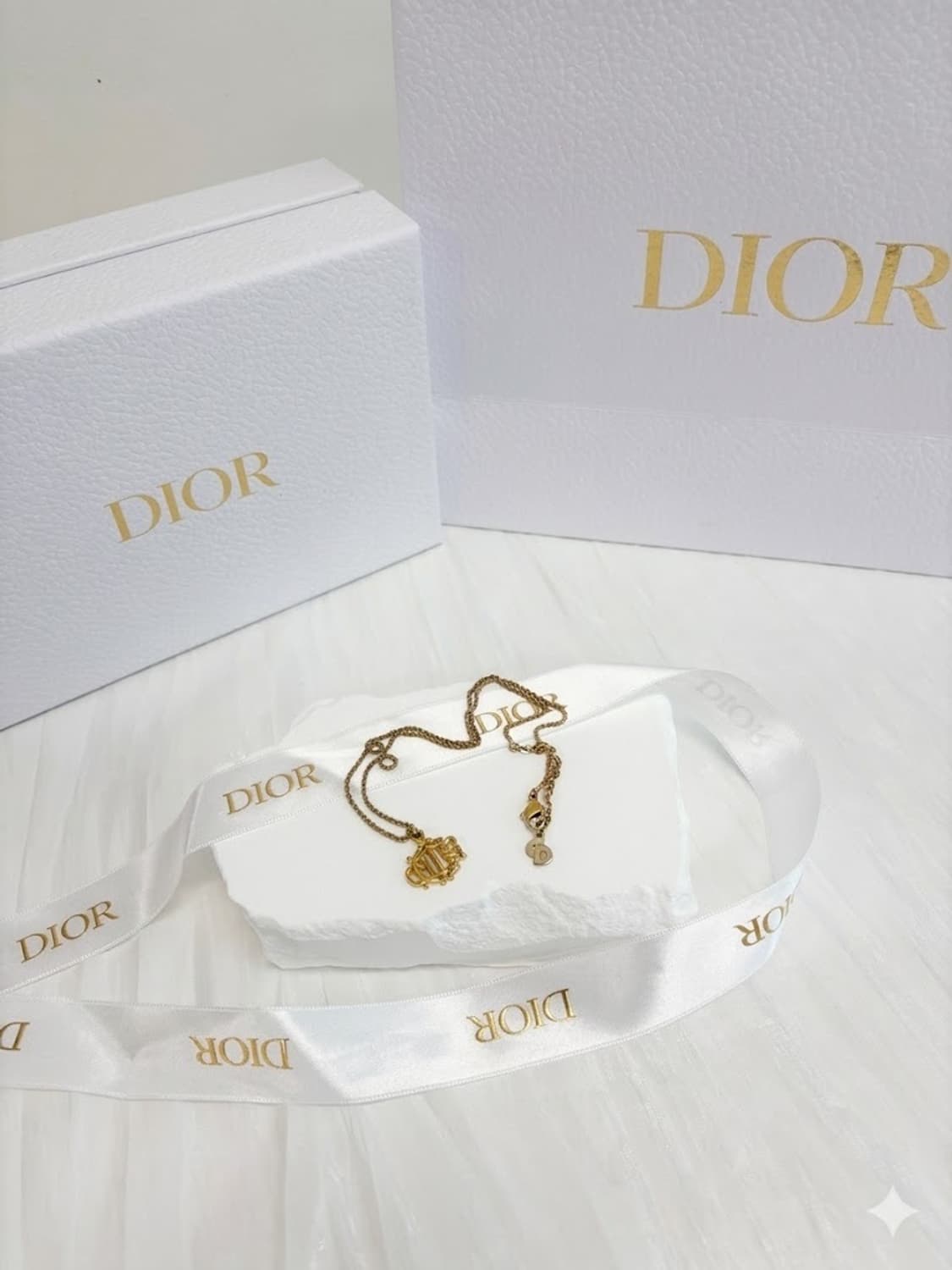 👑[초희귀템] 디올 빈티지 엠블럼 로고 골드 목걸이 ✨ 상품이미지3