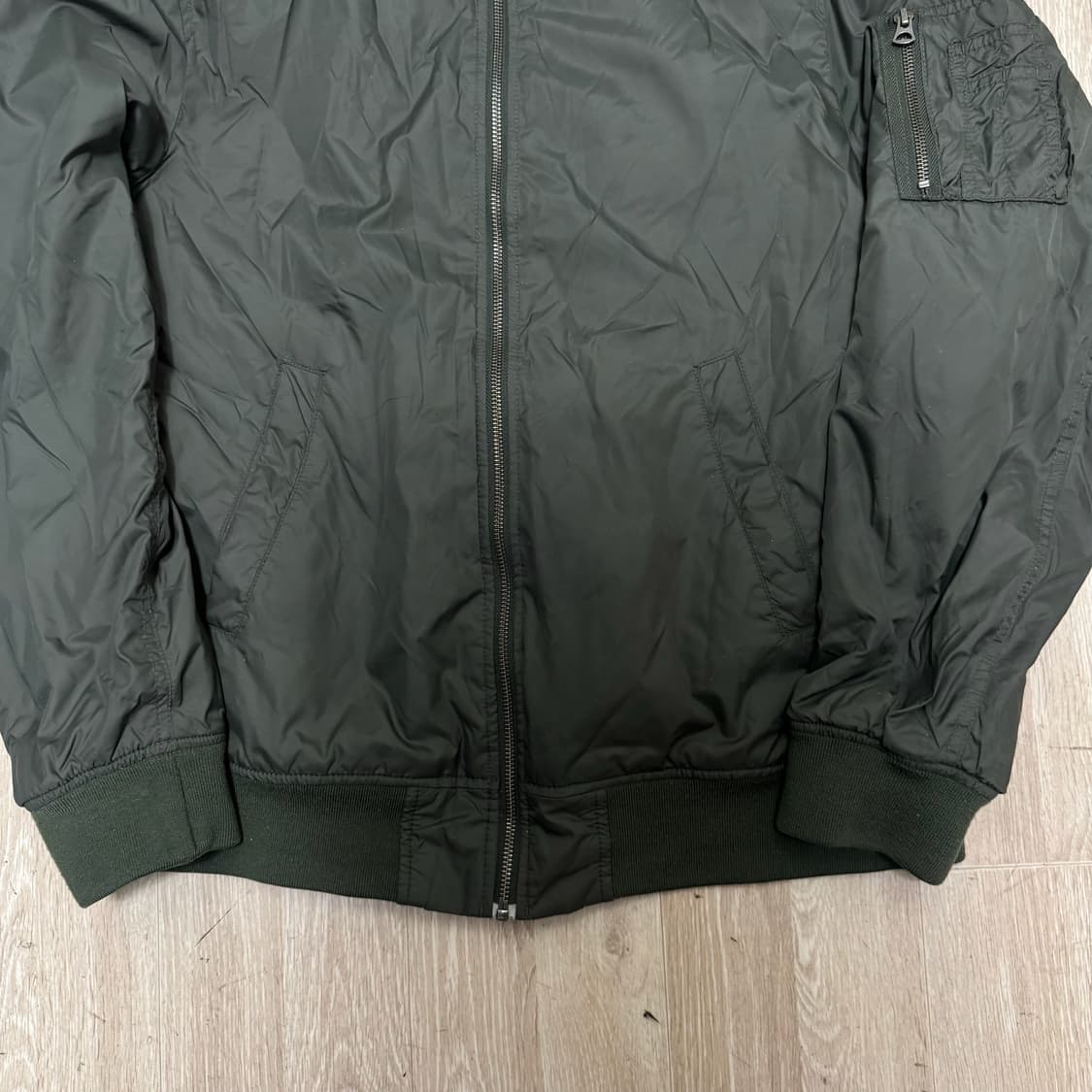 유니클로 남성 MA1 항공점퍼 XL/105 상품이미지3