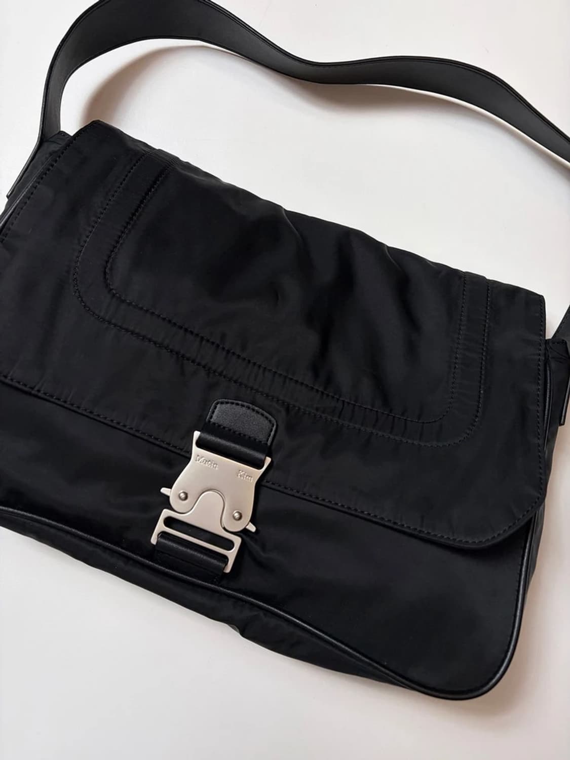 마뗑킴 시그니처 버클 라인 숄더백 Q1531 상품이미지3