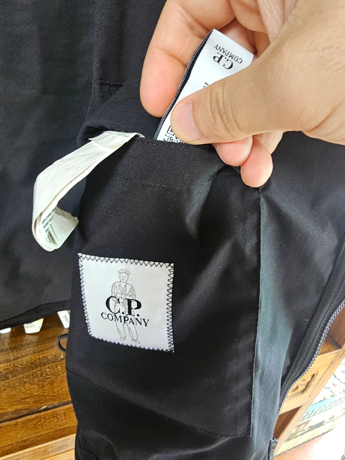 100-105사이즈)cp컴퍼니 나일론 자켓 팔아요 씨피컴퍼니 xl 상품이미지7