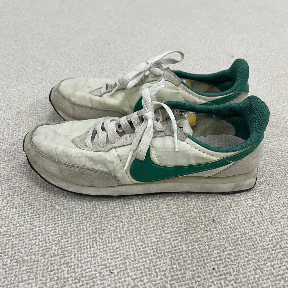 250 나이키 와플트레이너2 스니커즈 0122M2 상품이미지2