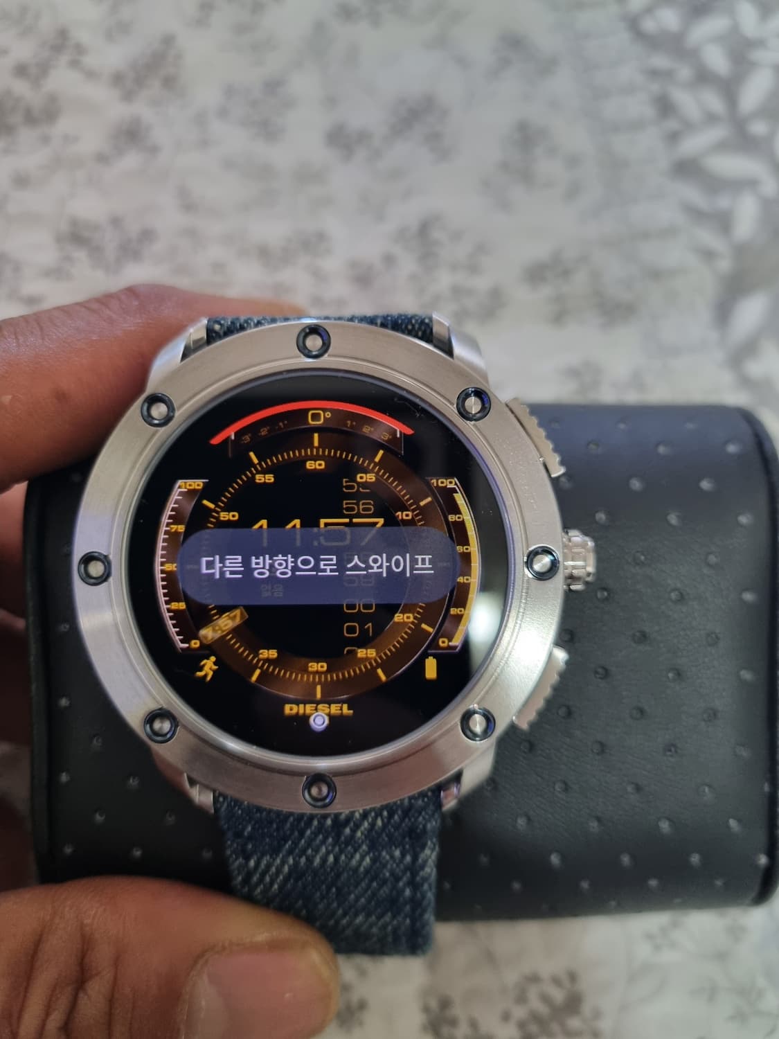 DZT2015 Diesel Smartwatch 상품이미지7