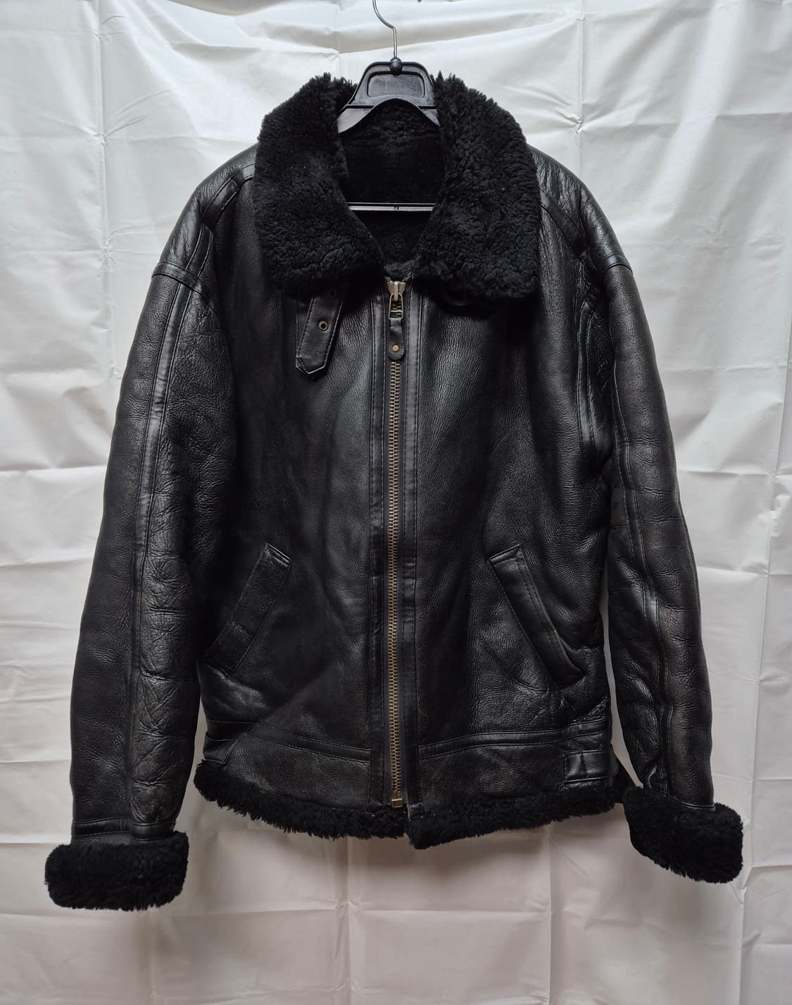 B-3 블랙 무스탕 상품이미지1