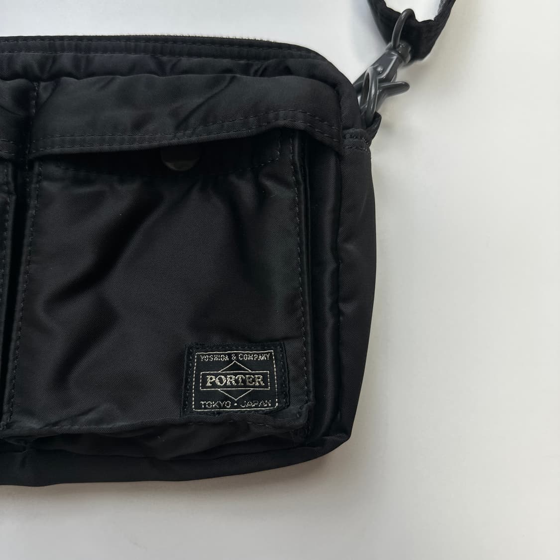 PORTER TANKER SHOULDER BAG 포터 탱커 숄더백 상품이미지3