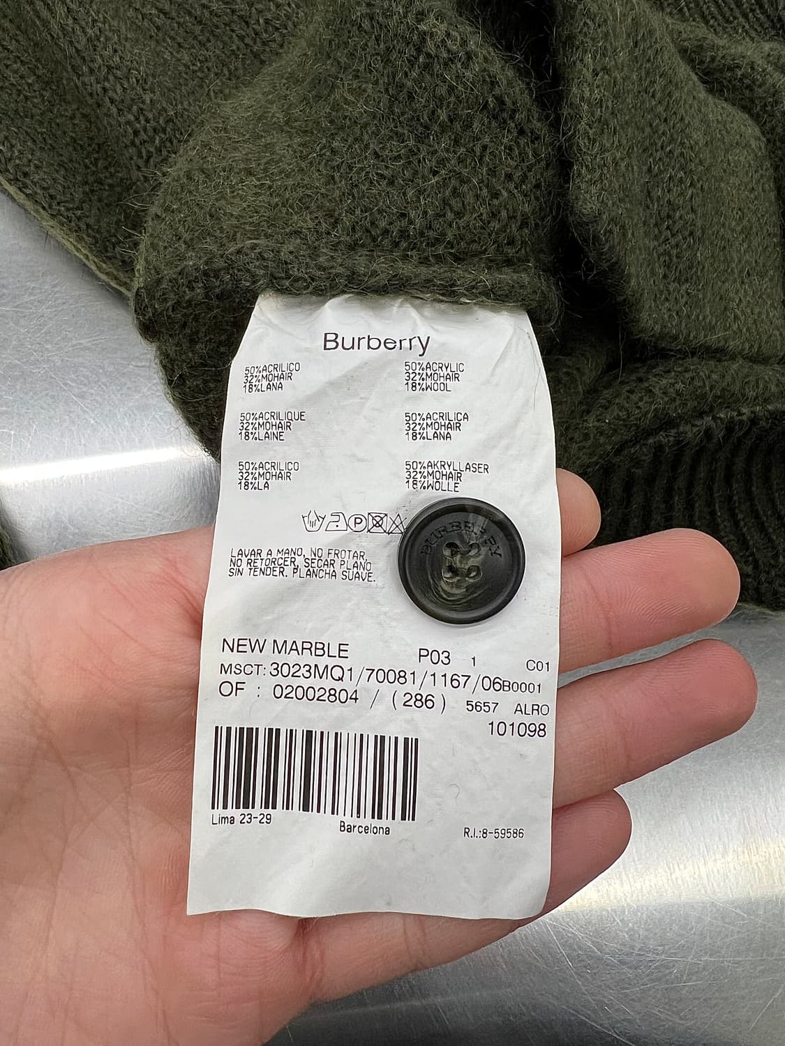 버버리 올리브 그린 램스 울 더블 포켓 브이넥 니트 가디건 상품이미지8