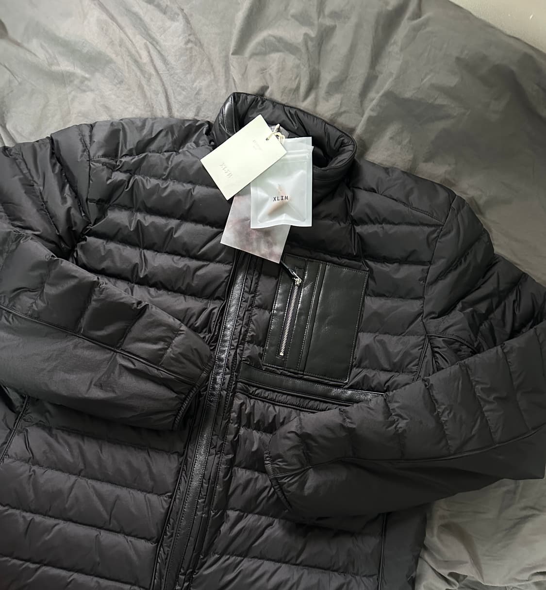 엑슬림 ep8 02 다운 자켓 경량패딩 블랙 새상품 상품이미지2