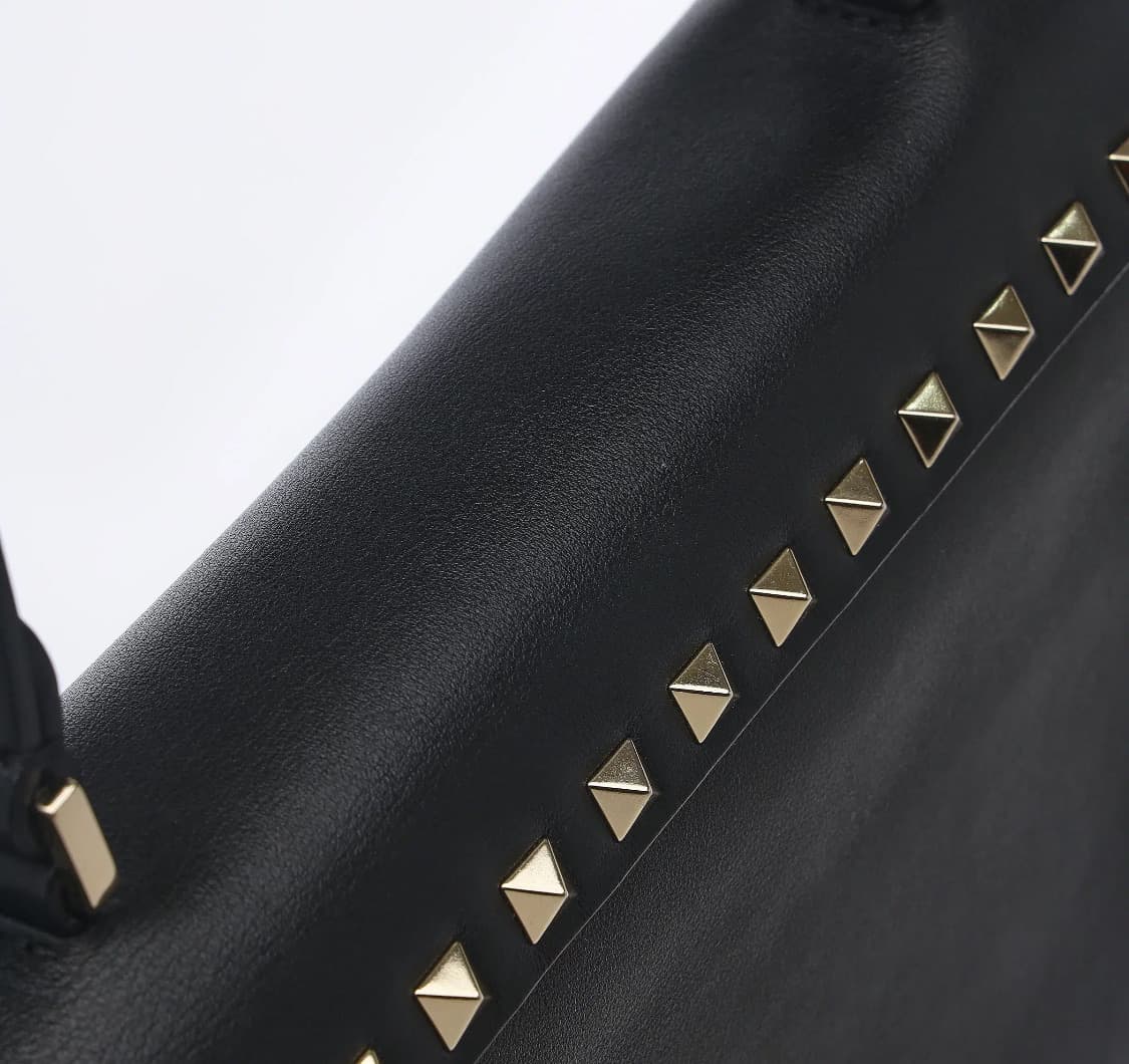 [S급] 발렌티노 락스터드 탑핸들백 판매합니다!!! 상품이미지6