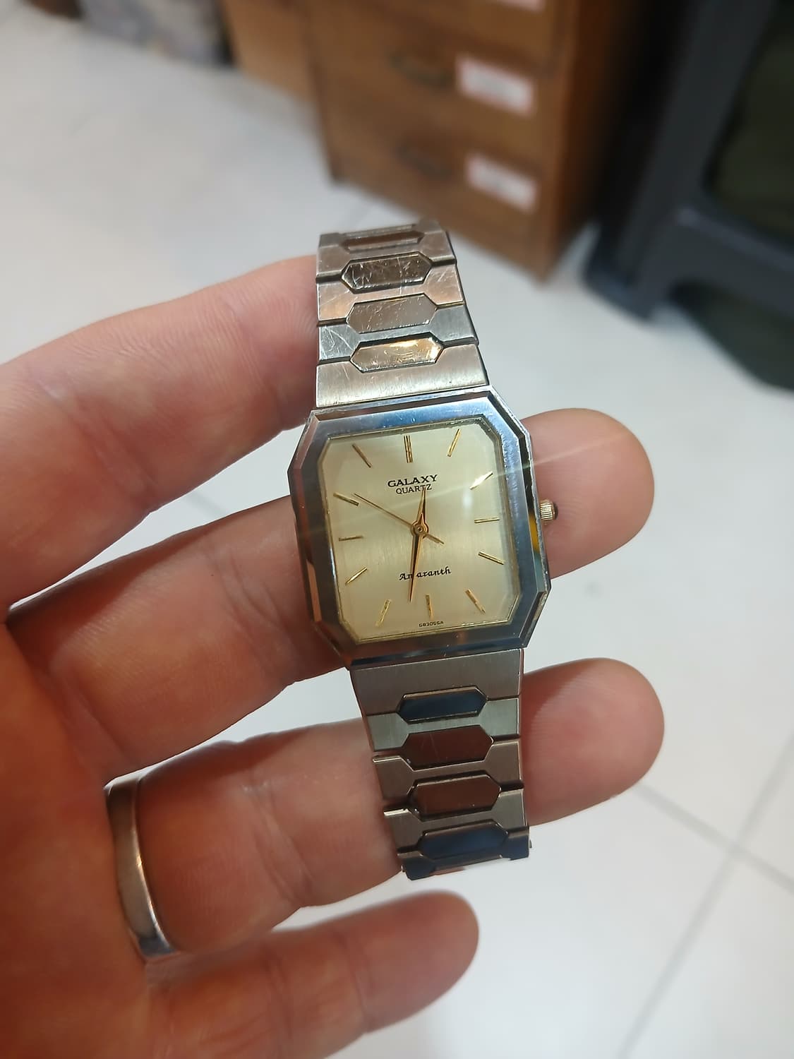 갤럭시 쿼츠 Amaranth 빈티지 시계 상품이미지1