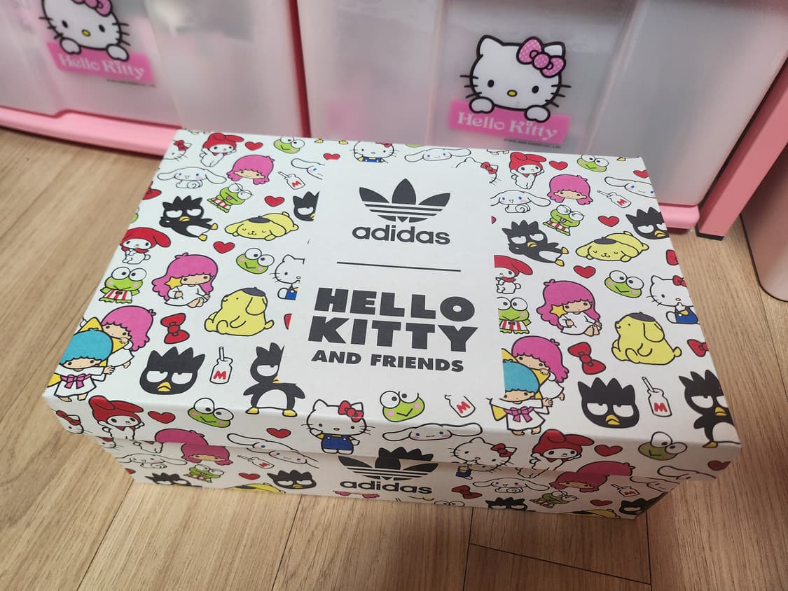 아디다스 헬로키티 슬리퍼 235 상품이미지2