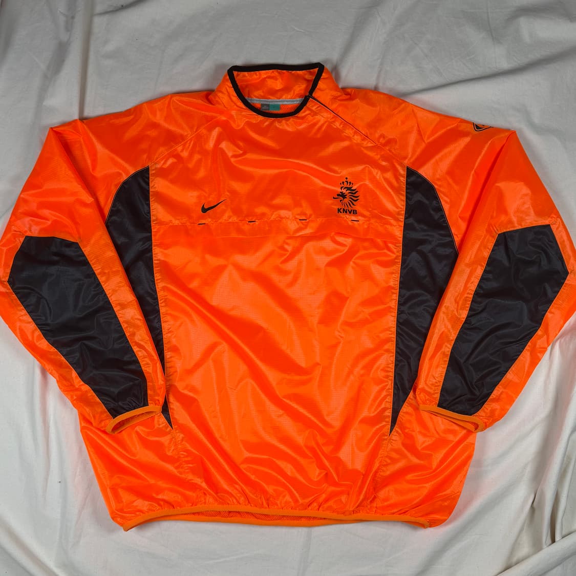 02-04 나이키 네덜란드 축구 어센틱 하이드로탑 웜업 바람막이 상품이미지1