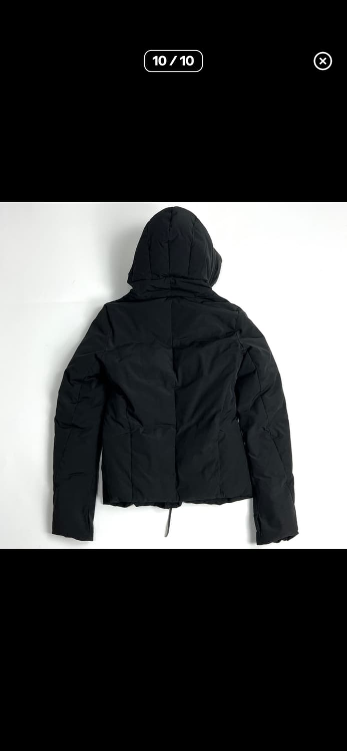 The Viridi Anne 비대칭 하이넥 후드 다운 자켓 상품이미지8