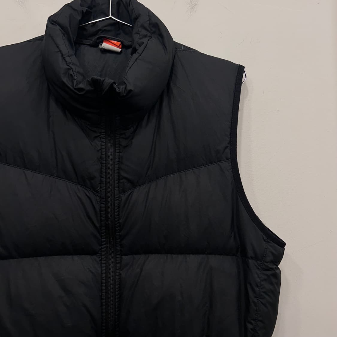 나이키 덕다운 무광 스탠다드 무지 조끼패딩 상품이미지1