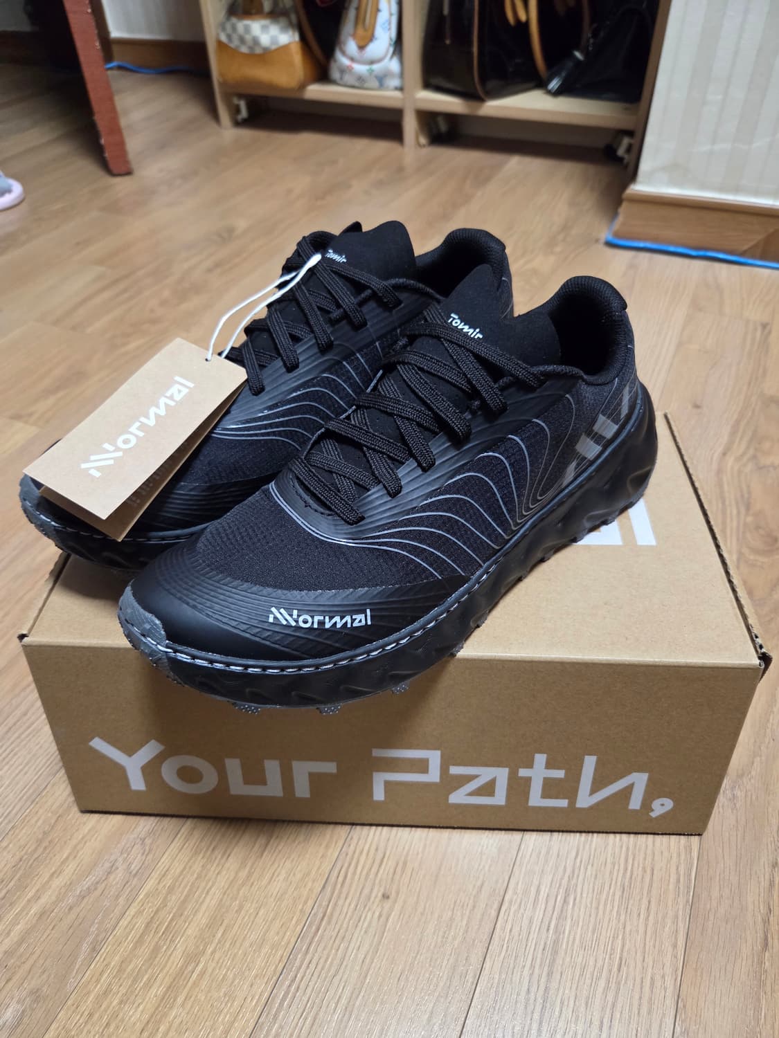 Nnormal tomir 노말 토미르 2.0 블랙 280사이즈 팝니다. 상품이미지1