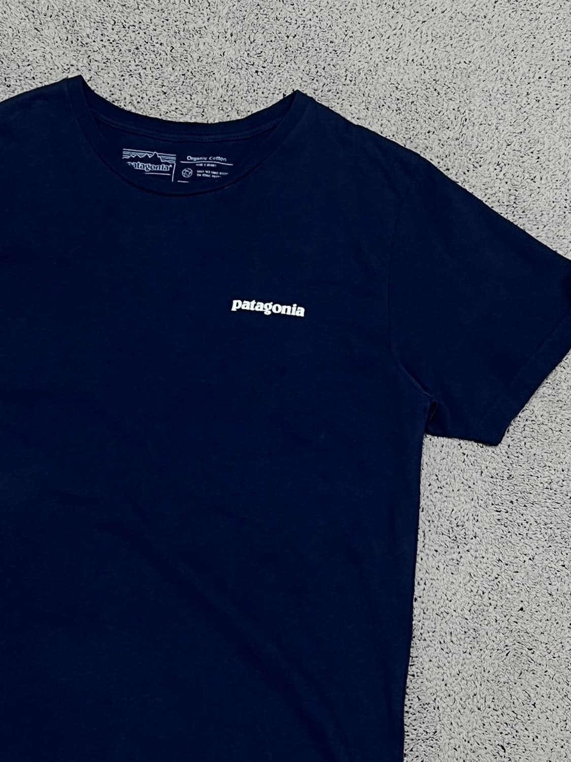 (M) 파타고니아 슬림 핏 반팔 티 네이비 상품이미지2