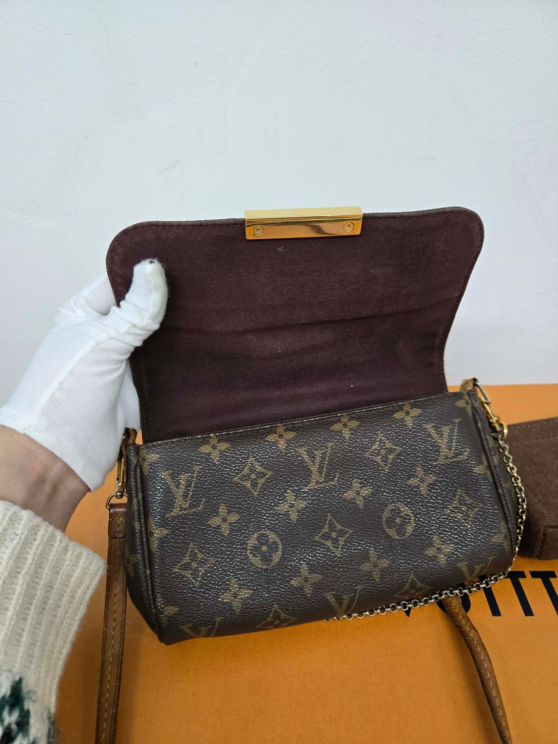 [정품 보증서] 루이비통 페이보릿 크로스백 상품이미지2