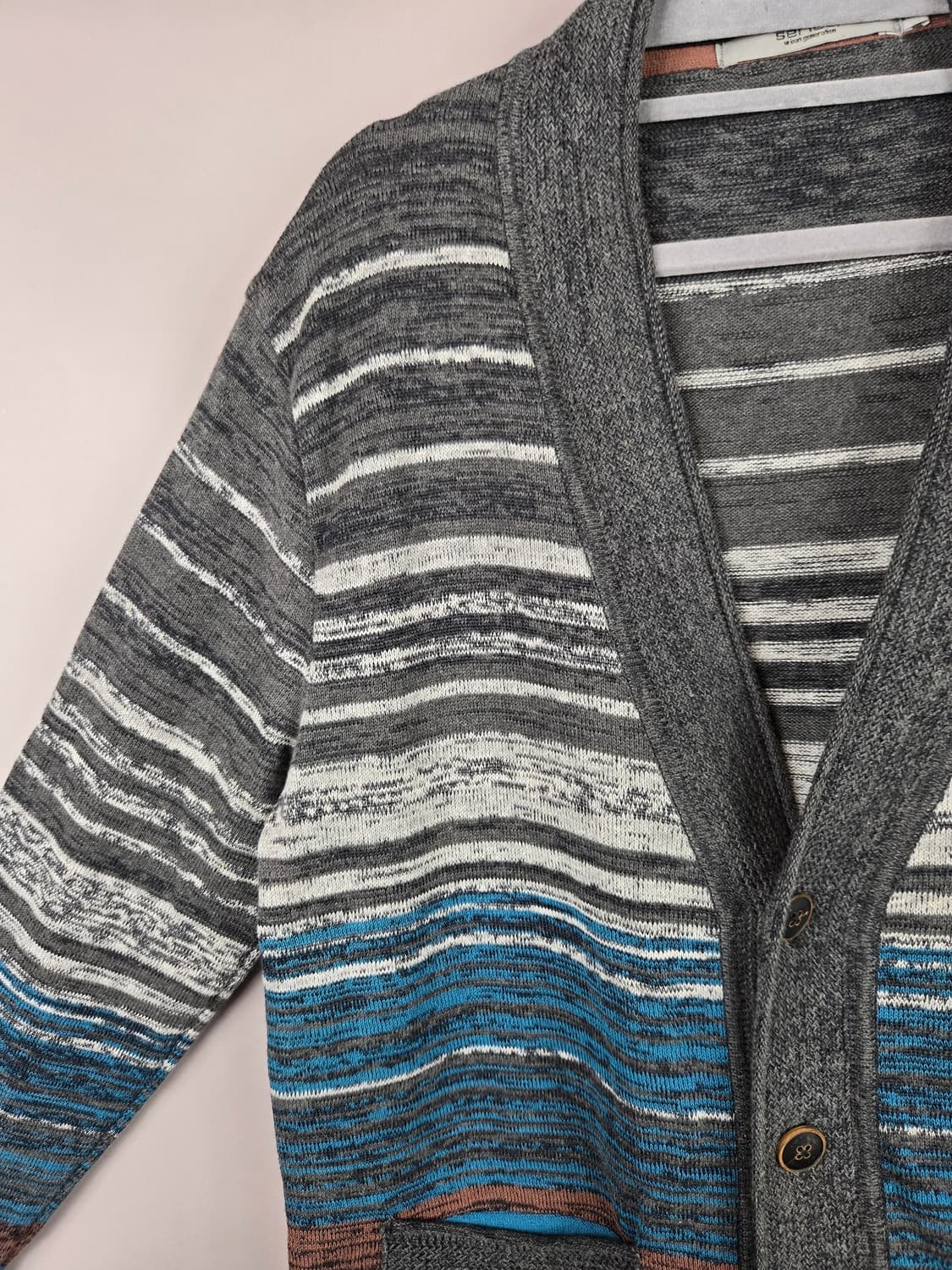 [무료배송]시리즈 100 남성 스트라이프 브이넥 긴팔 니트 가디건 상품이미지3