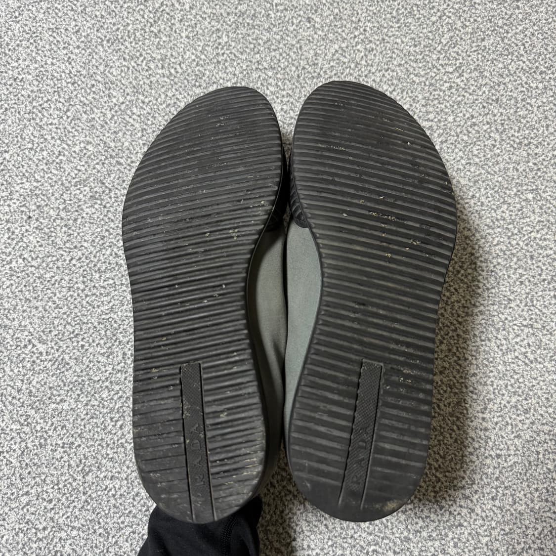 프라다 스니커즈 7.5 260-265 상품이미지5