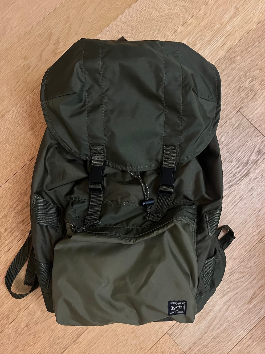 요시다포터 포스 럭색 백팩 판매합니다. 상품이미지1