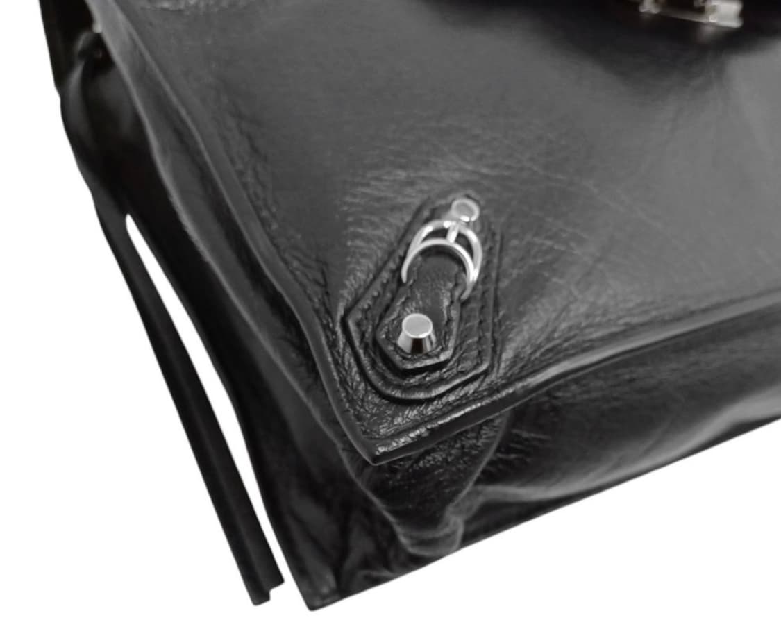 발렌시아가 블랙 파피에르 지퍼 플랩 클러치 상품이미지6