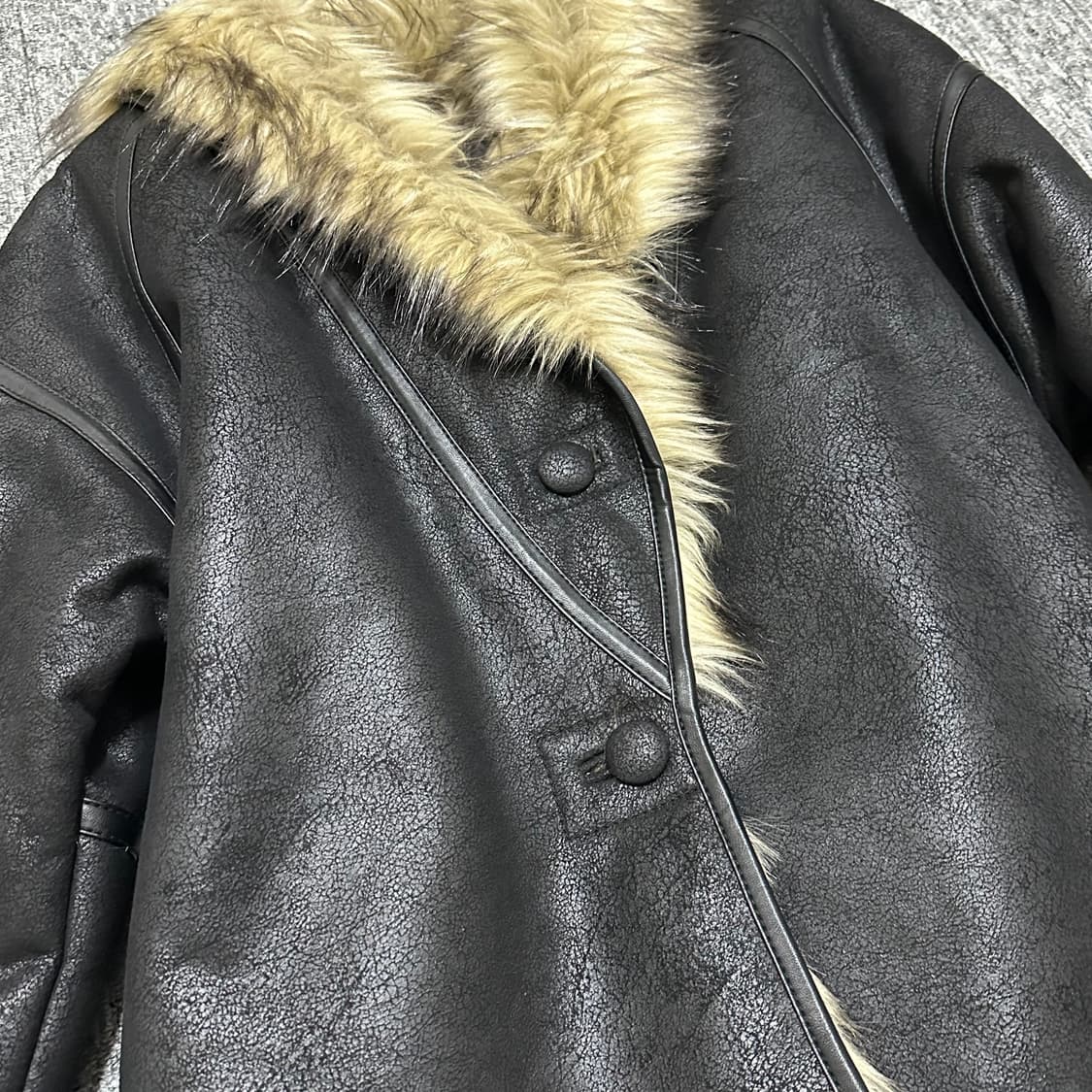 Open yy 오픈와이와이 퍼 자켓 리버시블 블랙 상품이미지2