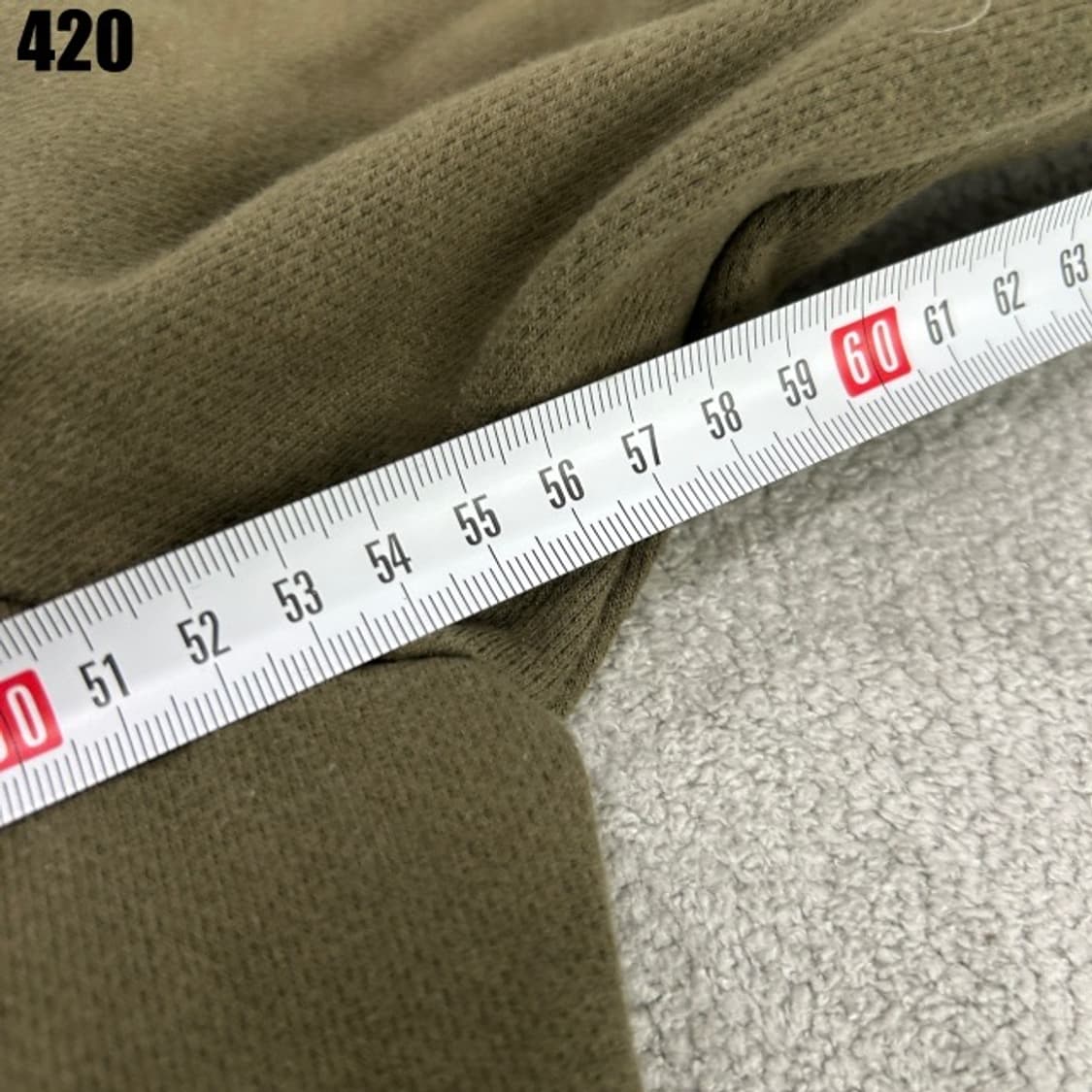 네셔널지오그래픽 카키색 맨투맨  상품이미지4