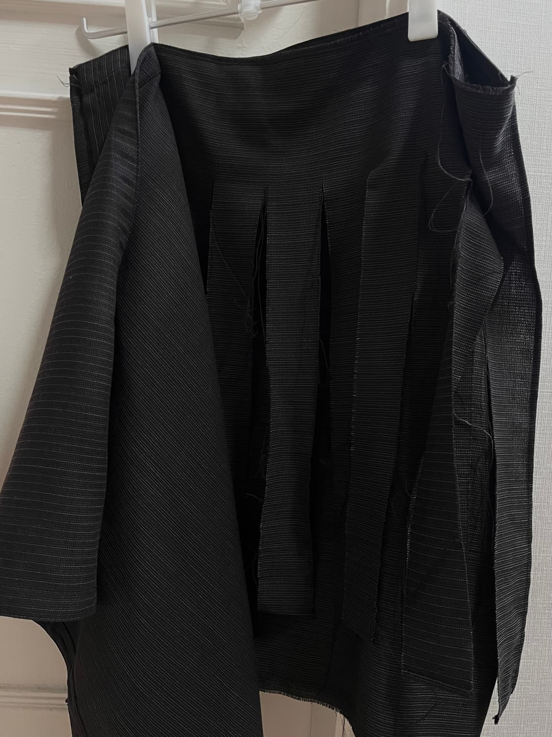 FRINGE STRIPED BUTTON SKIRT (BLACK) 상품이미지4