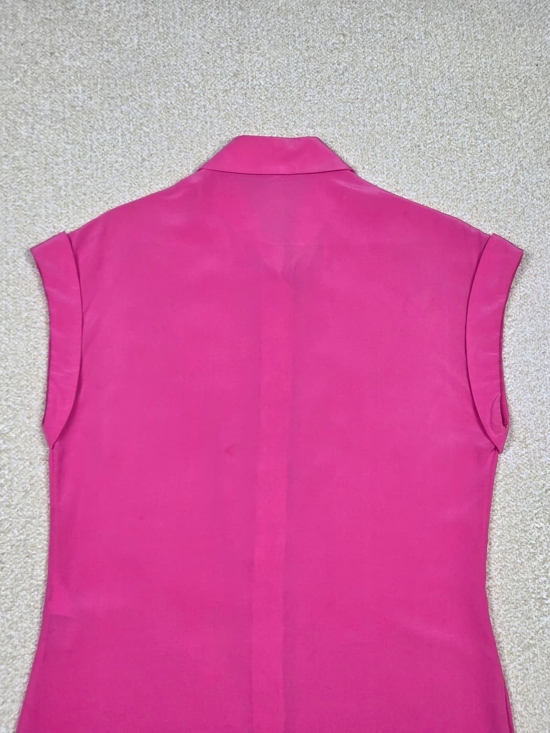 [생로랑] 실크 캡 슬리브 민소매 블라우스 | S00061 상품이미지5