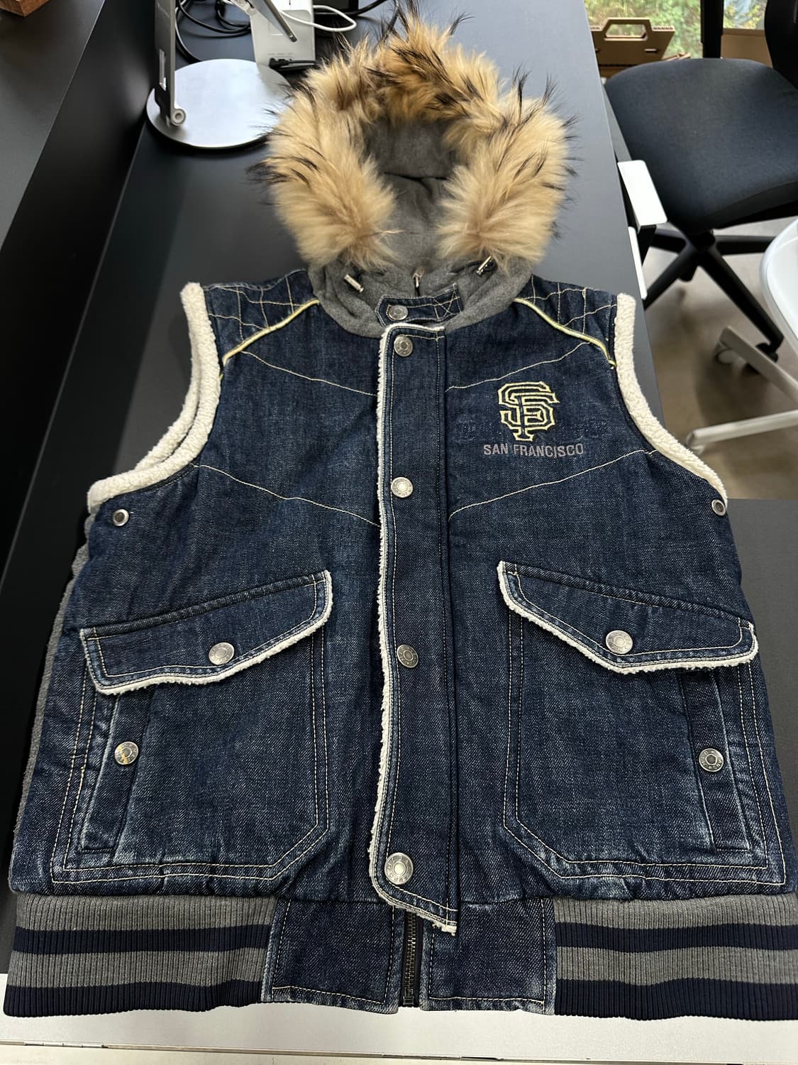 MLB 울프죠 양털 데님 패딩베스트 상품이미지6