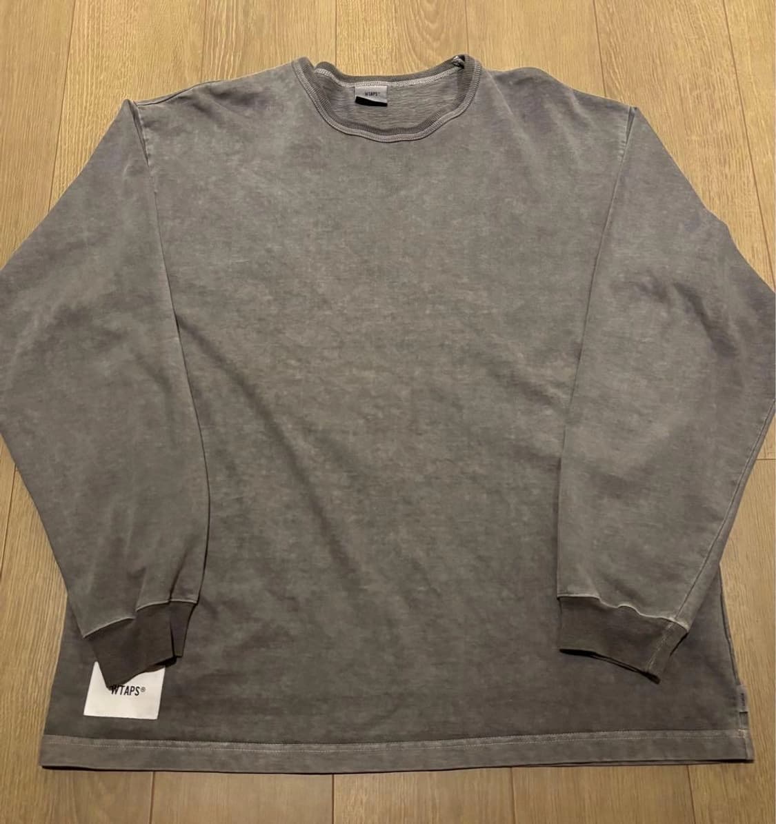 더블탭스 롱 슬리브 상품이미지1