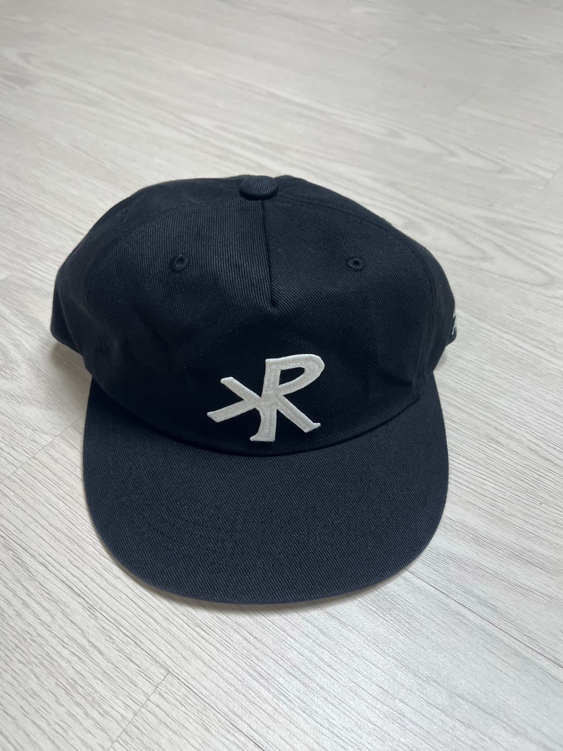 크래커하우스 아뜰리에 볼캡 블랙 새상품 상품이미지1