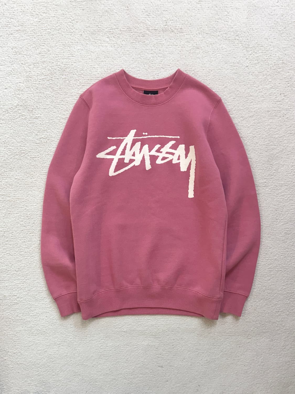 새상품 스투시 핑크 맨투맨 스탁로고 상품이미지1