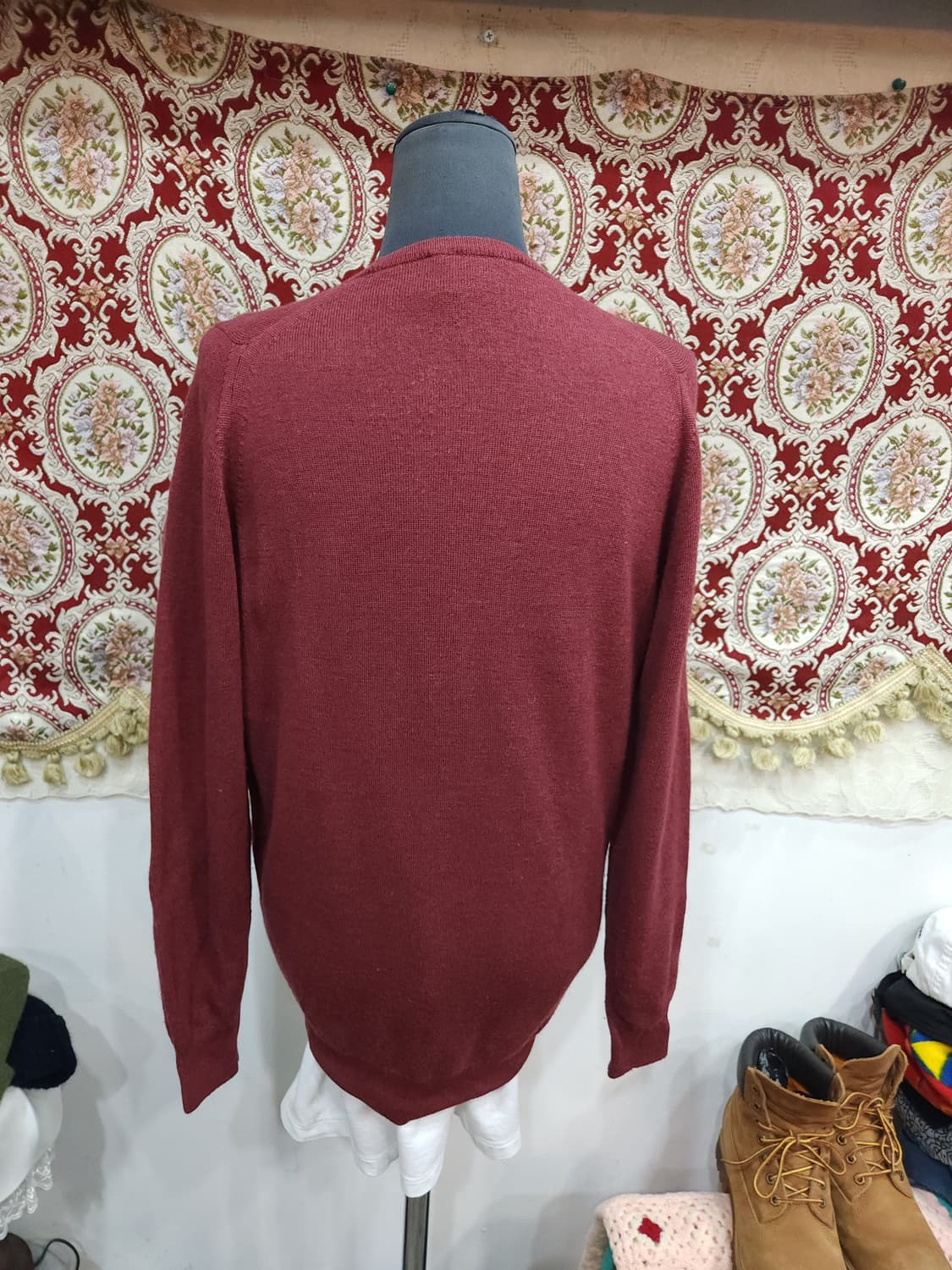 존스메들리 버건디 라운드 니트

 상품이미지7