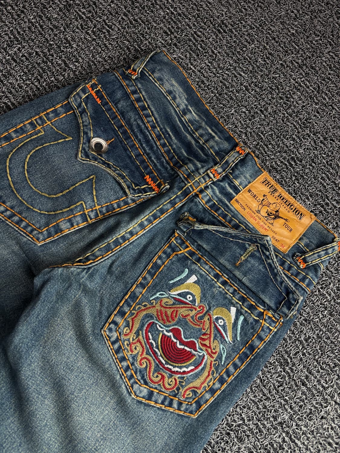 트루릴리젼 월드 투어 로건슈퍼티 자수 플레어 부츠컷 데님 팬츠 4006 상품이미지7