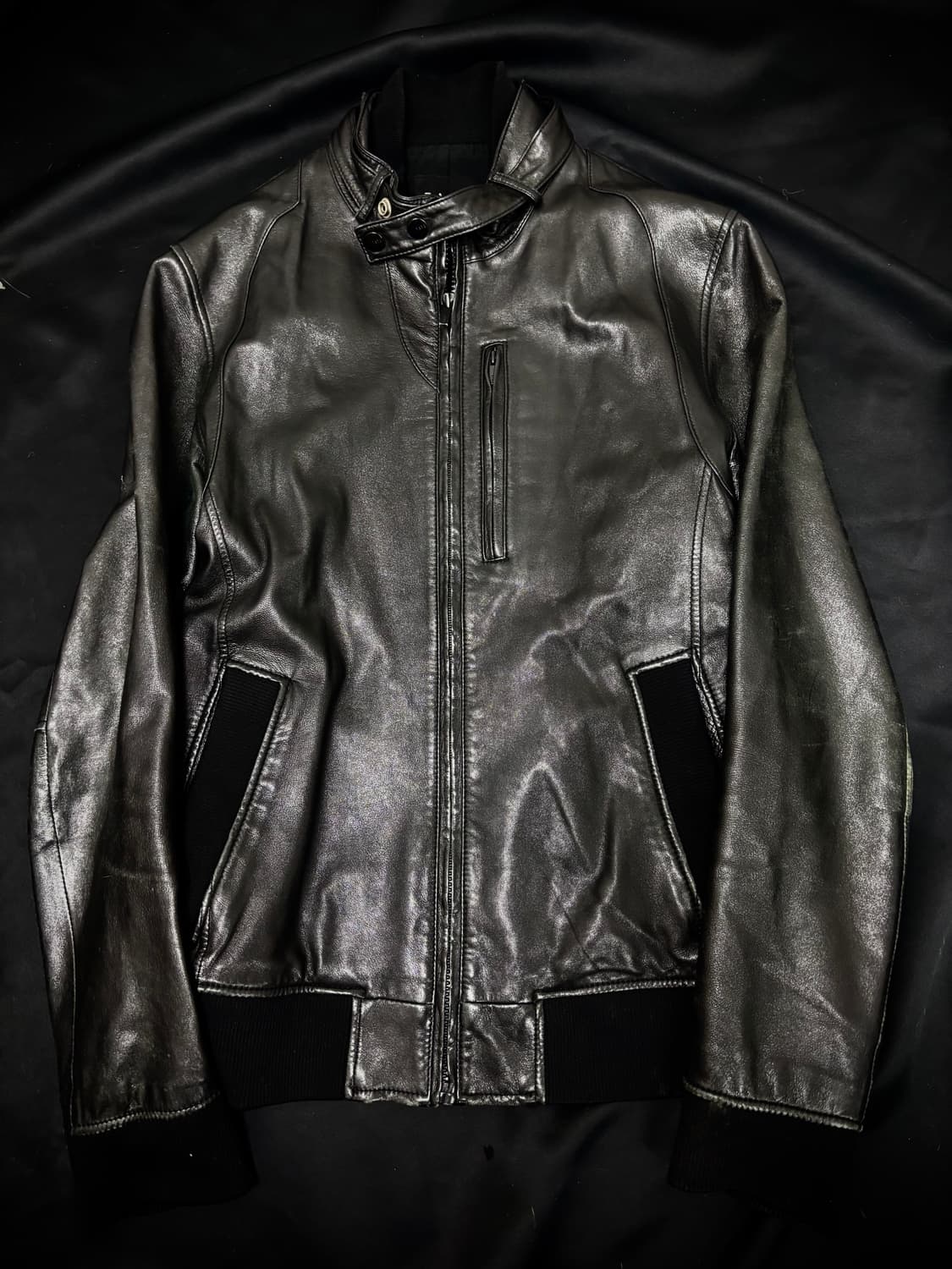 [Leather]Tate Neck Button Leather Chic J 상품이미지1