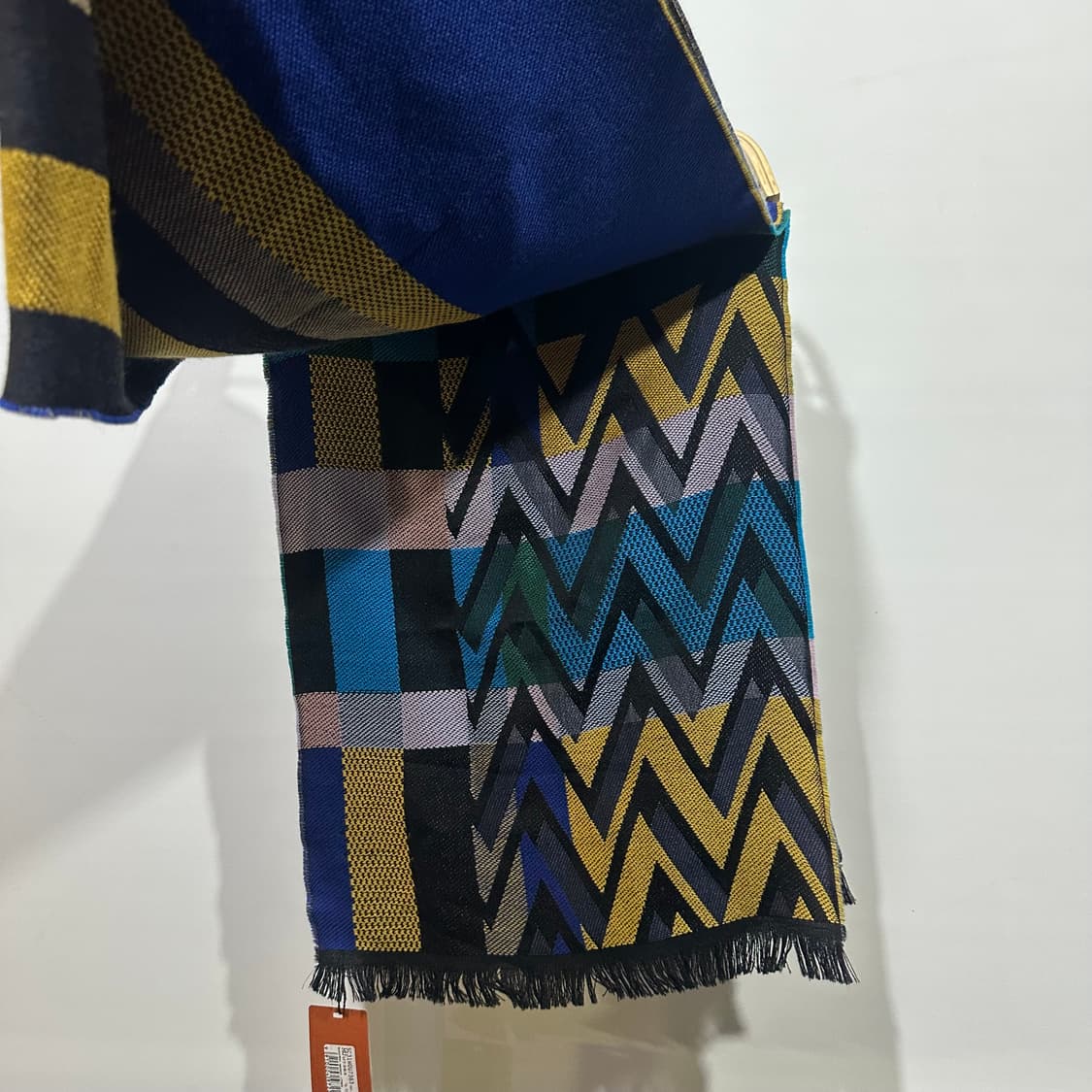 미쏘니 머플러 판매합니다 상품이미지5