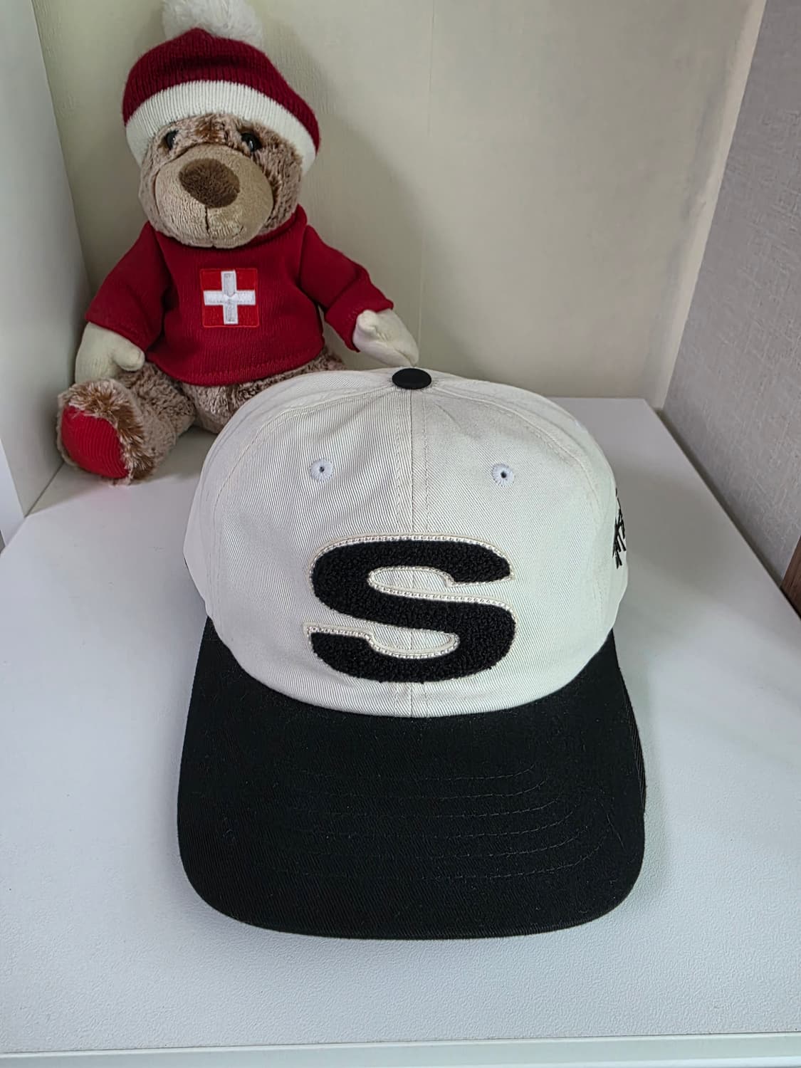 스투시 셔닐 S 로우캡 내추럴 상품이미지1