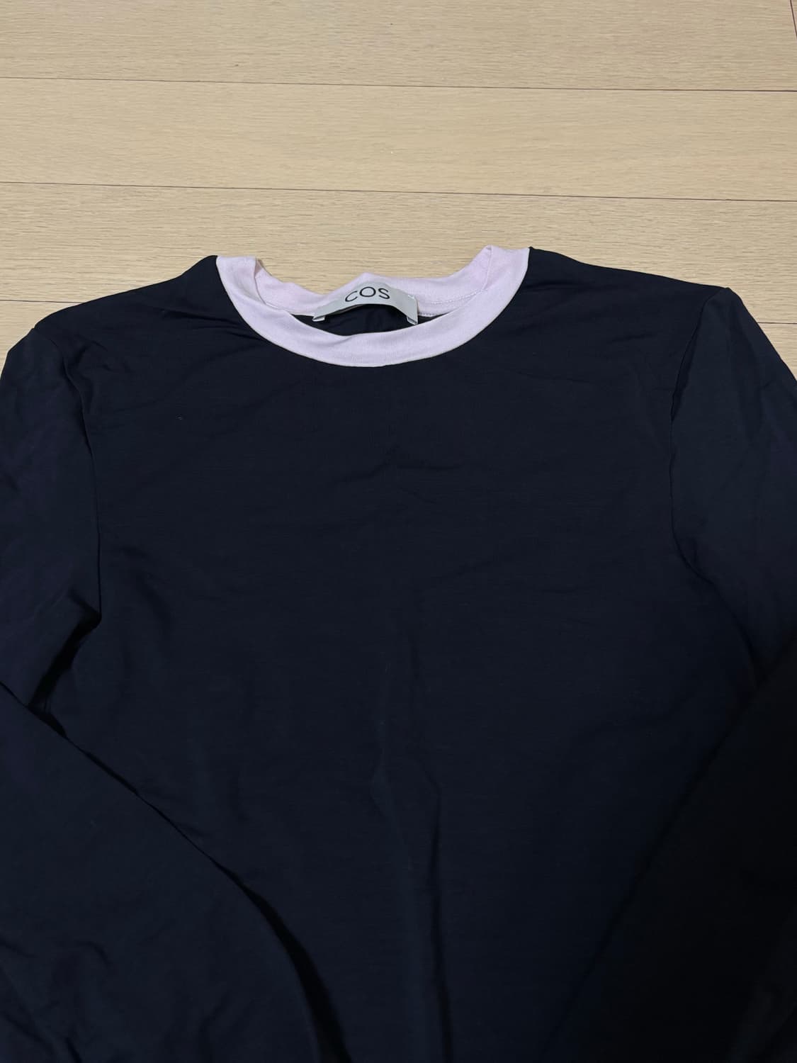 Cos 코스 슬림 라이트웨이트 롱 슬리브 탑 xs 상품이미지1