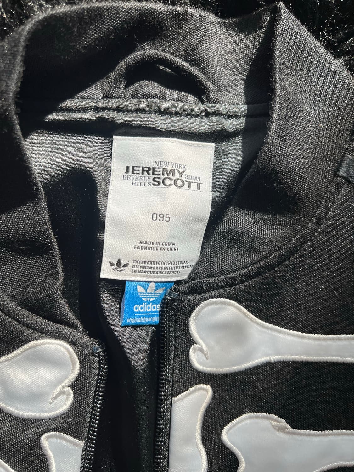 아디다스 x 제레미스캇 스켈레톤 트랙탑 상품이미지3