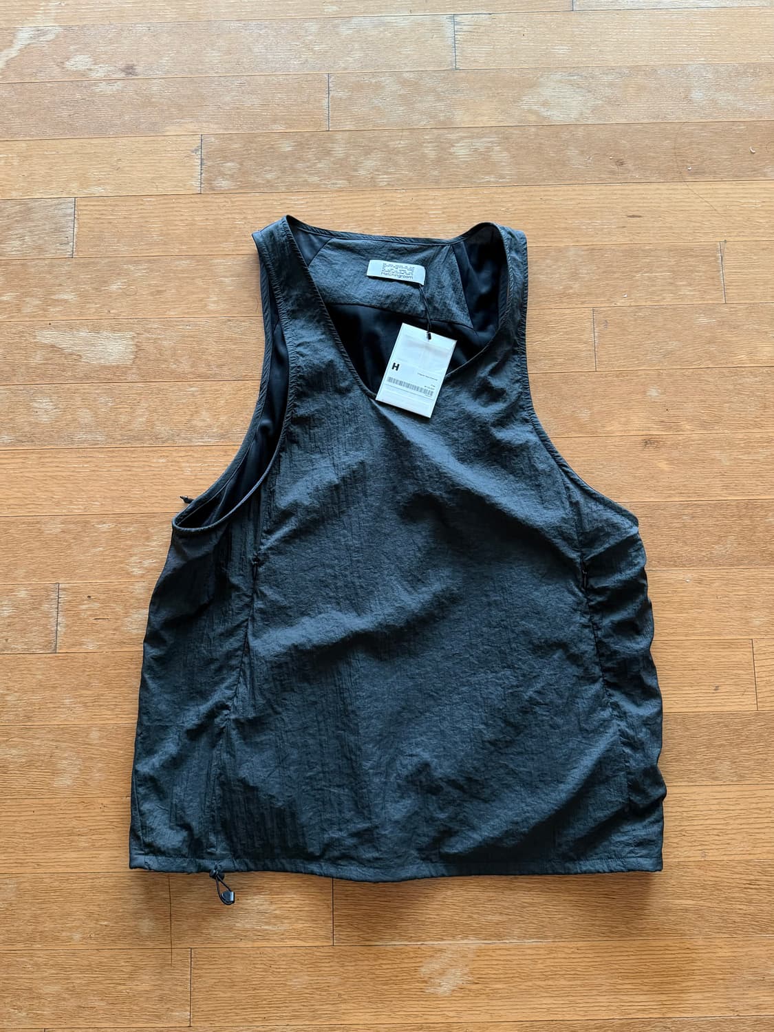 해칭룸 Irregular Vest Charcoal 상품이미지8