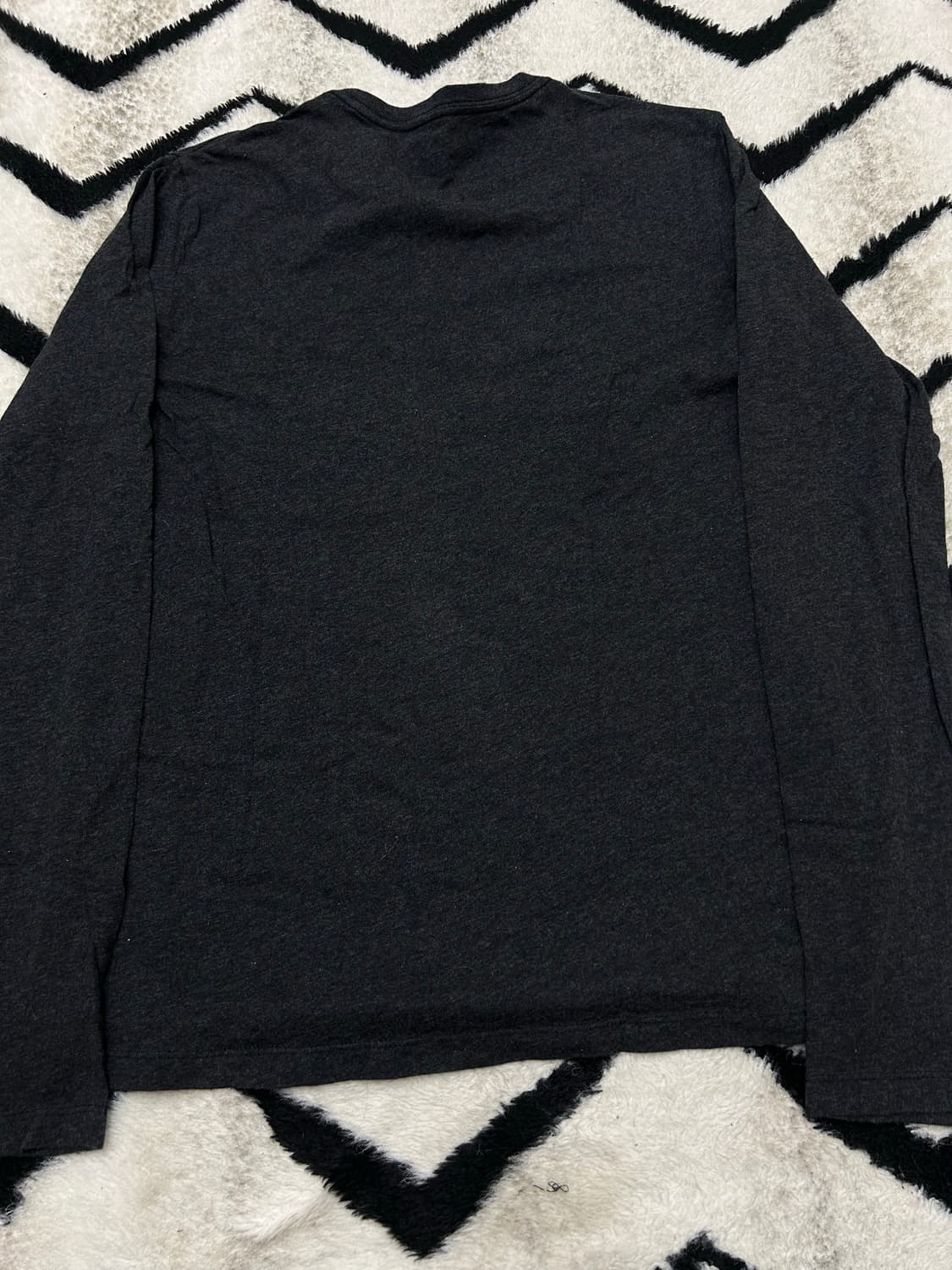 [M]GAP 프린팅 롱 슬리브/챠콜 상품이미지3