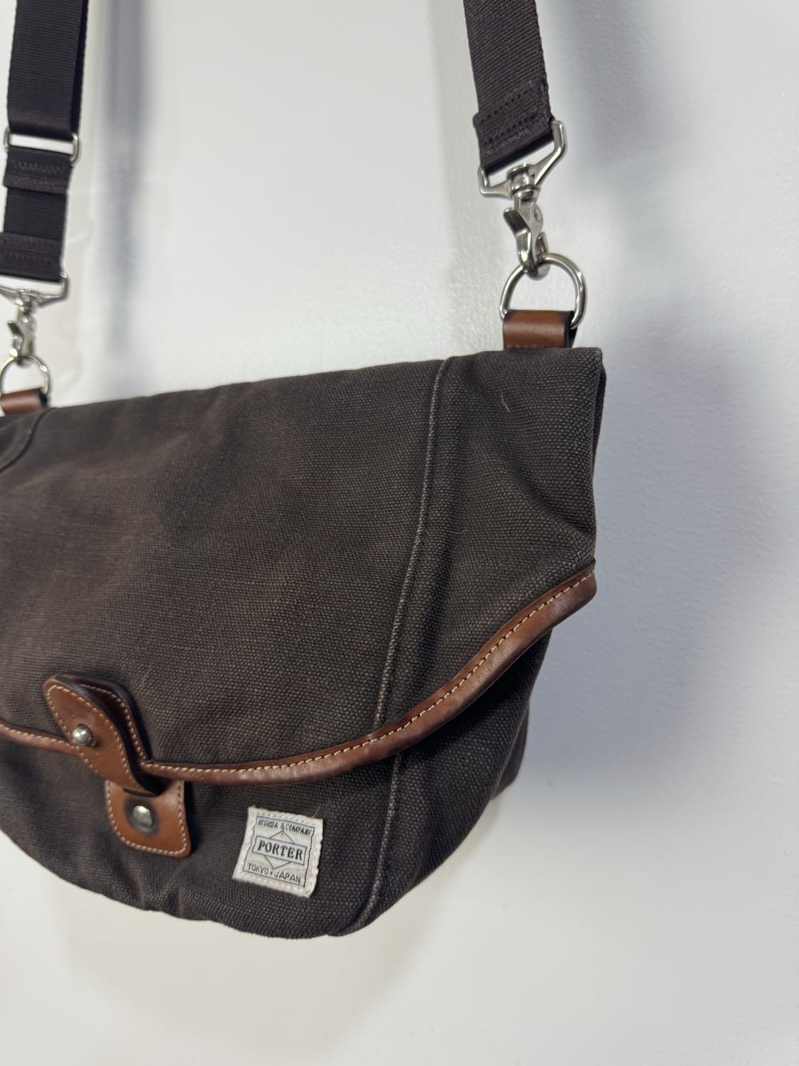 요시다포터 x 메디콤토이 콜라보 크로스백  상품이미지2