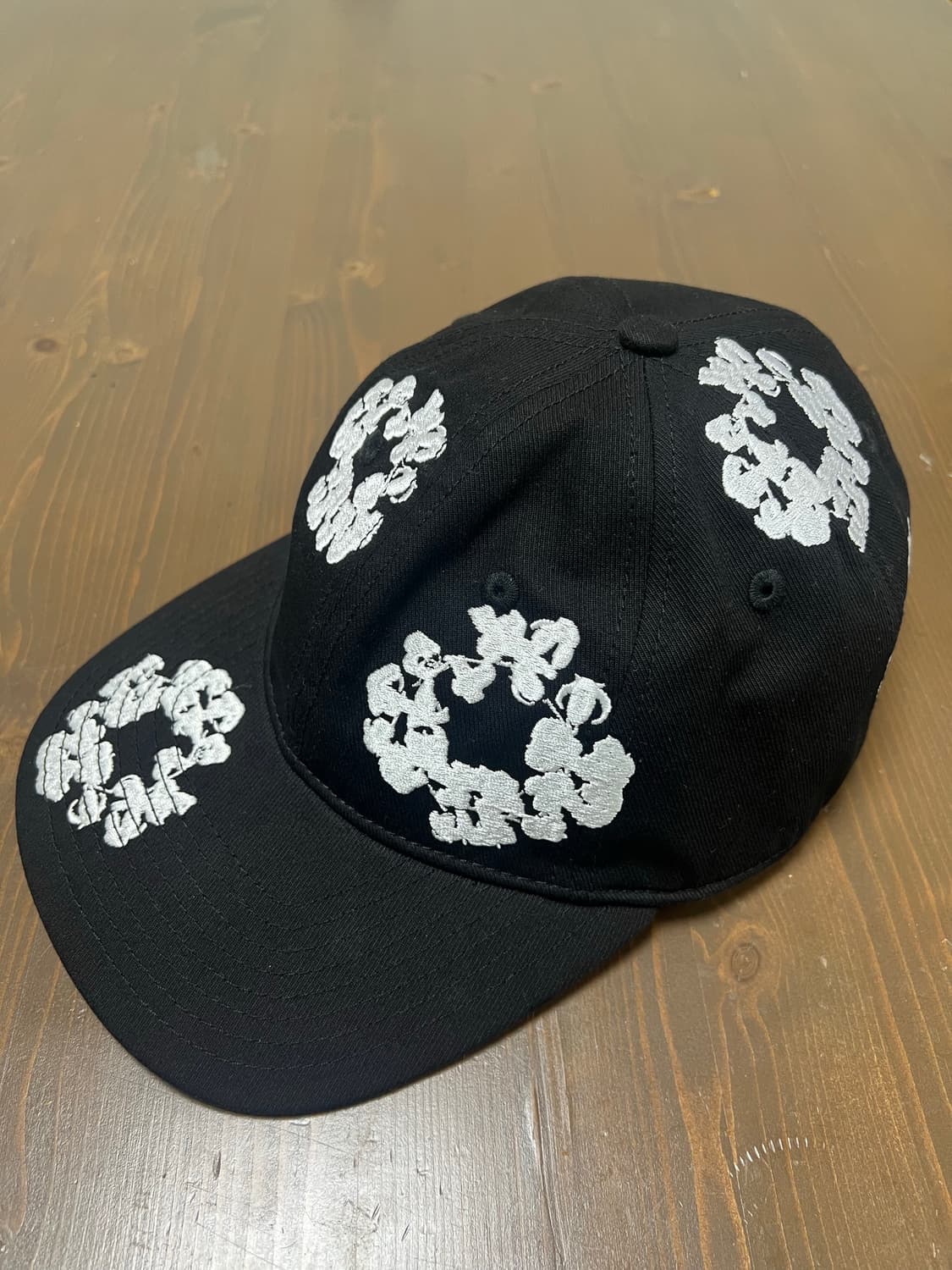 데님티어스 cotton wreath fitted cap 모자 상품이미지1