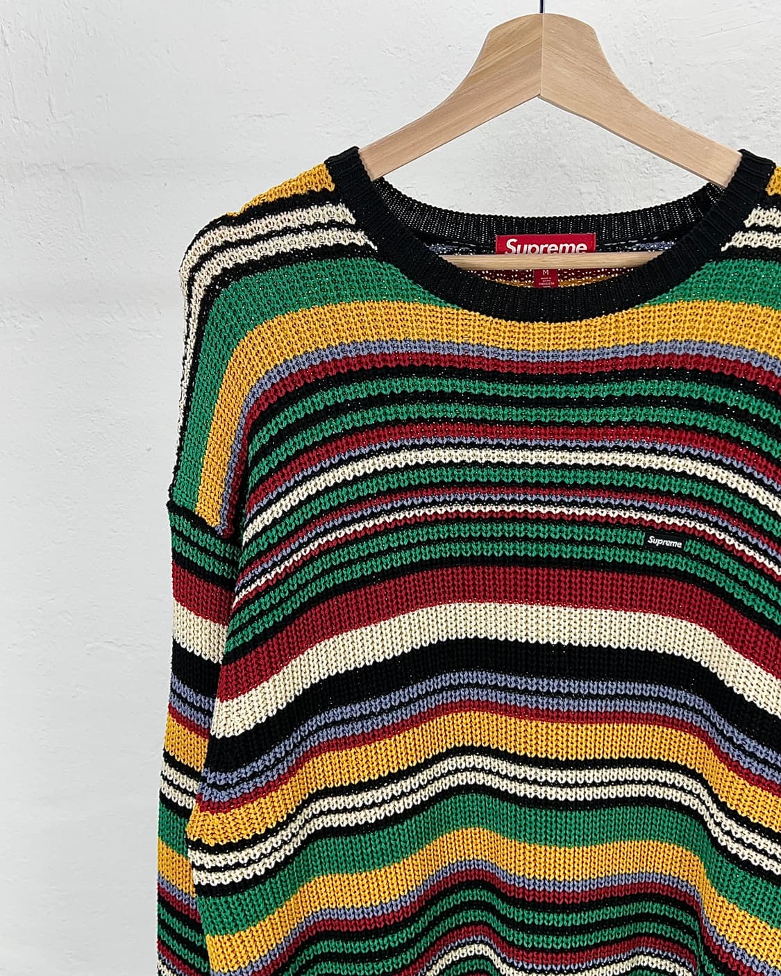 슈프림 23fw 스몰박스 립드 멀티컬러 스웨터 상품이미지2