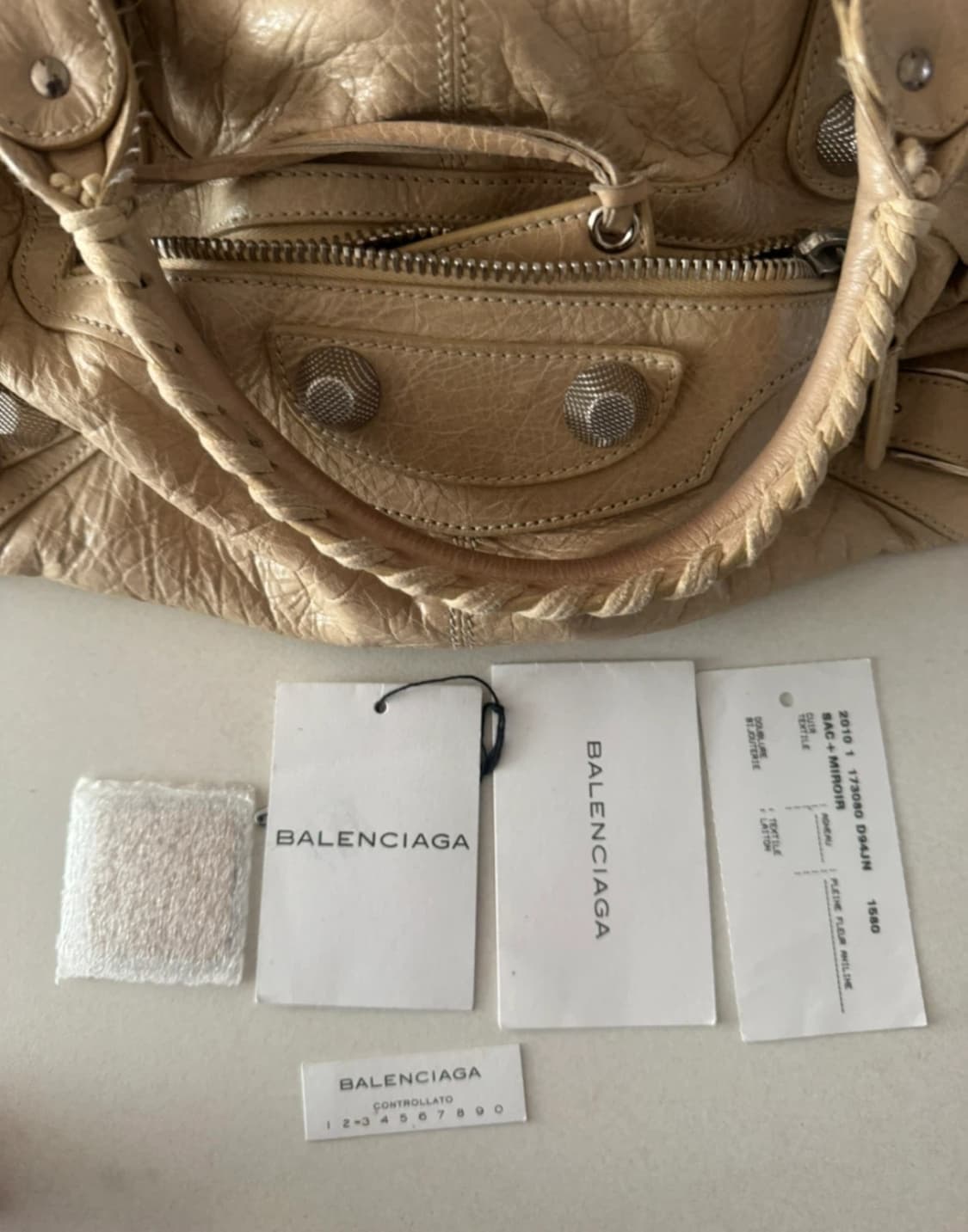 Balenciaga 발렌시아가 모터백 베이지 상품이미지1