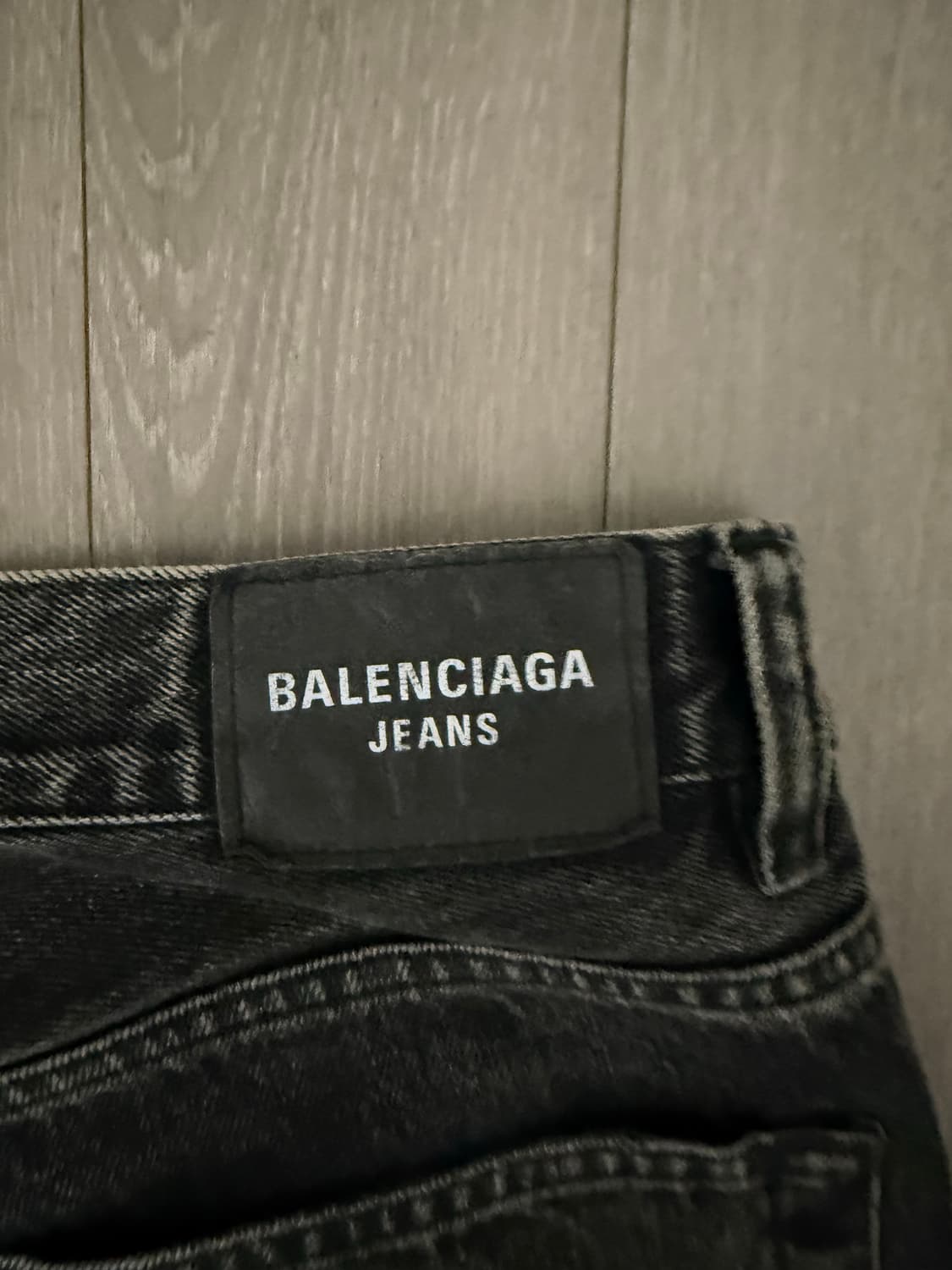 발렌시아가 디스트레스드 플레어 데님 상품이미지5