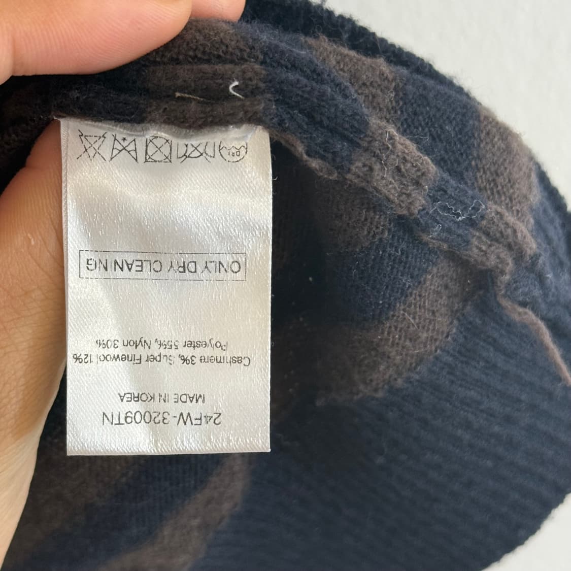 오헤시오 CASHMERE STRIPE KNIT, BROWN NAVY 상품이미지3