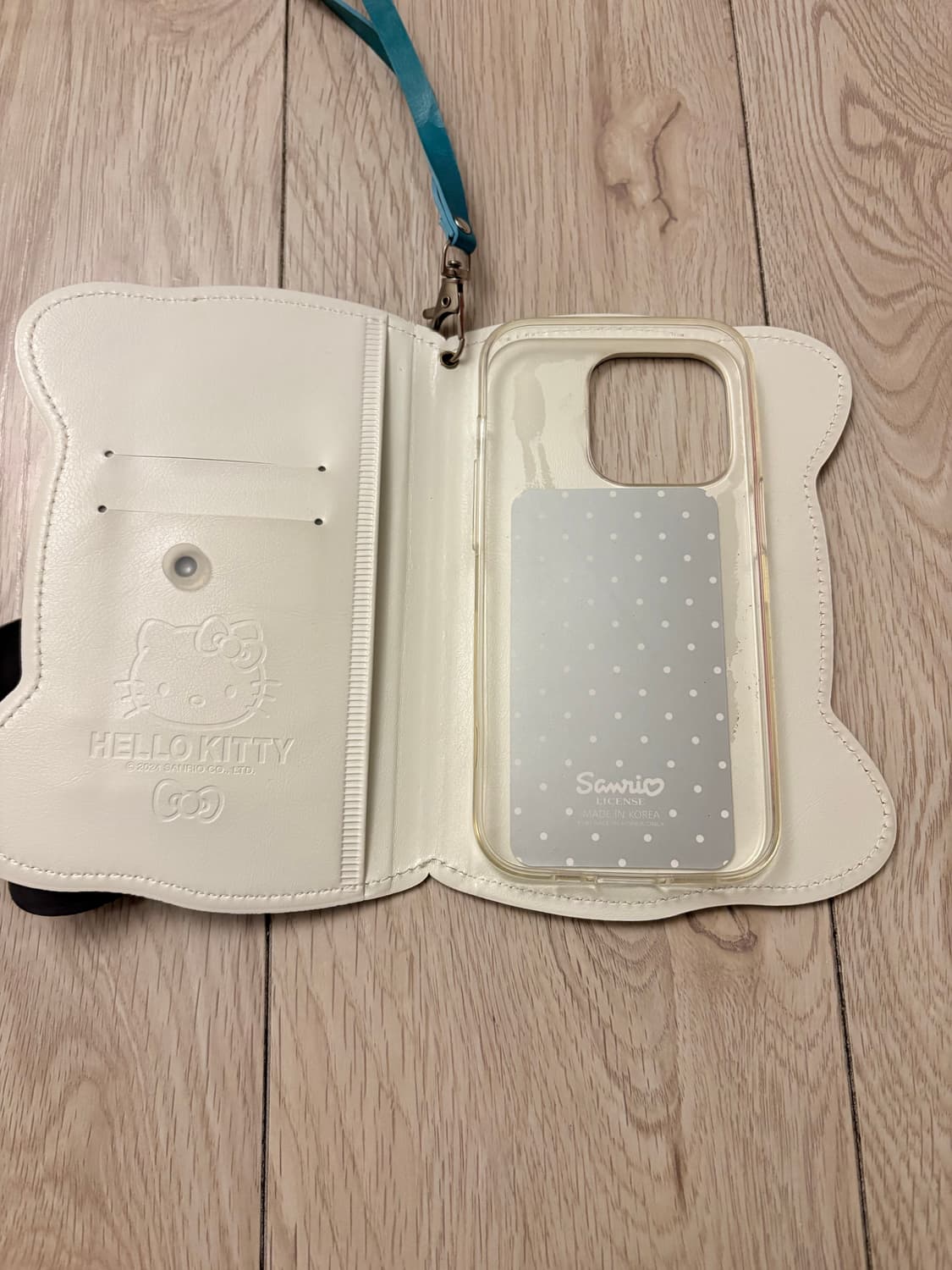 키티 플립케이스 아이폰14프로 상품이미지3